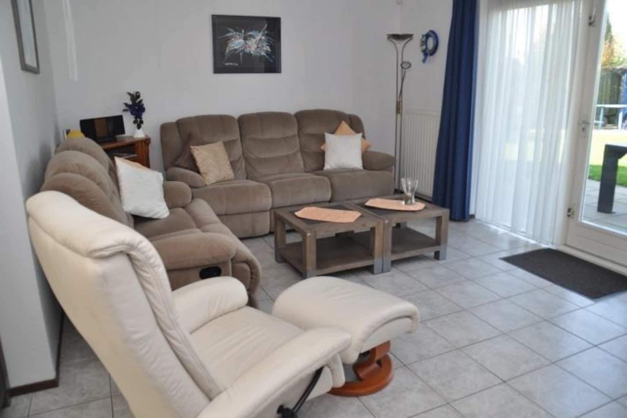 Welcome to a delightful detached bungalow located within the scenic Scheldeveste holiday park. Designed to comfortably accommodate up to 6 guests, this property offers approximately 102 mÂ² of living space and features a lovely garden for outdoor enjoyment.

Inside, you'll find a cozy living room that serves as a perfect gathering space, complemented by a practical and well-furnished kitchen. The bungalow includes three comfortable bedrooms on the first floor, each equipped with two sleeping places. The spacious bathroom on this floor features a modern shower, and a second toilet is conveniently located nearby. One of the standout features is the fixed barbecue in the garden, ideal for outdoor dining and entertaining. Please note that pets are not allowed in this house.

The bungalowâ€™s location is a highlight, with the sea and beach just a short walk away, providing plenty of opportunities for seaside fun. The area also boasts nearby attractions such as beach pavilions, the iconic Breskens lighthouse, and the Waterdunen bird counting post. For those looking to explore further, the charming center of Breskensâ€”with its shops, restaurants, and marinaâ€”is easily reachable by bike. This stay offers a perfect blend of comfort, convenience, and a prime location, making it an excellent choice for a memorable holiday experience.