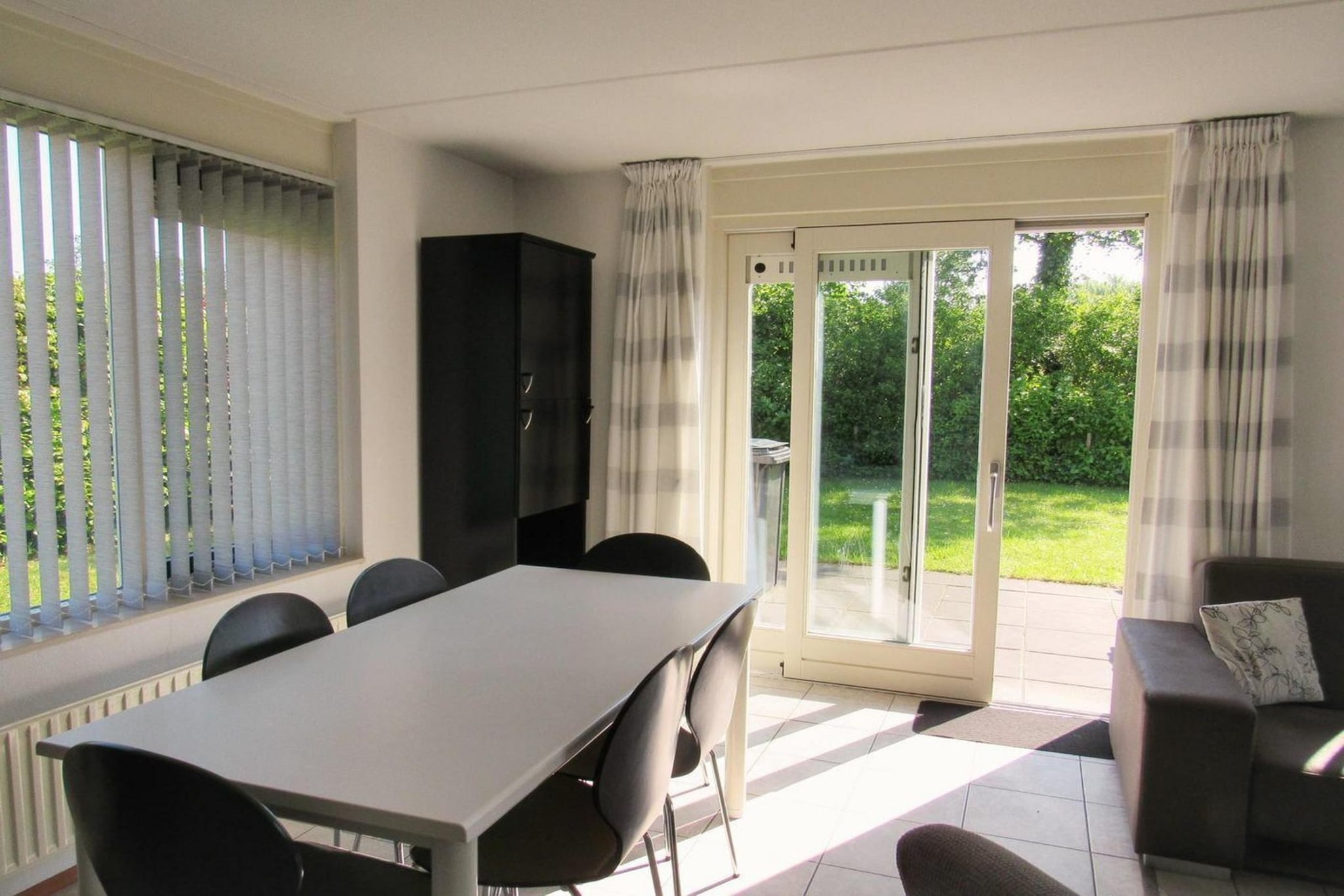 Schoneveld 325 Stern Breskens - Eetkamer