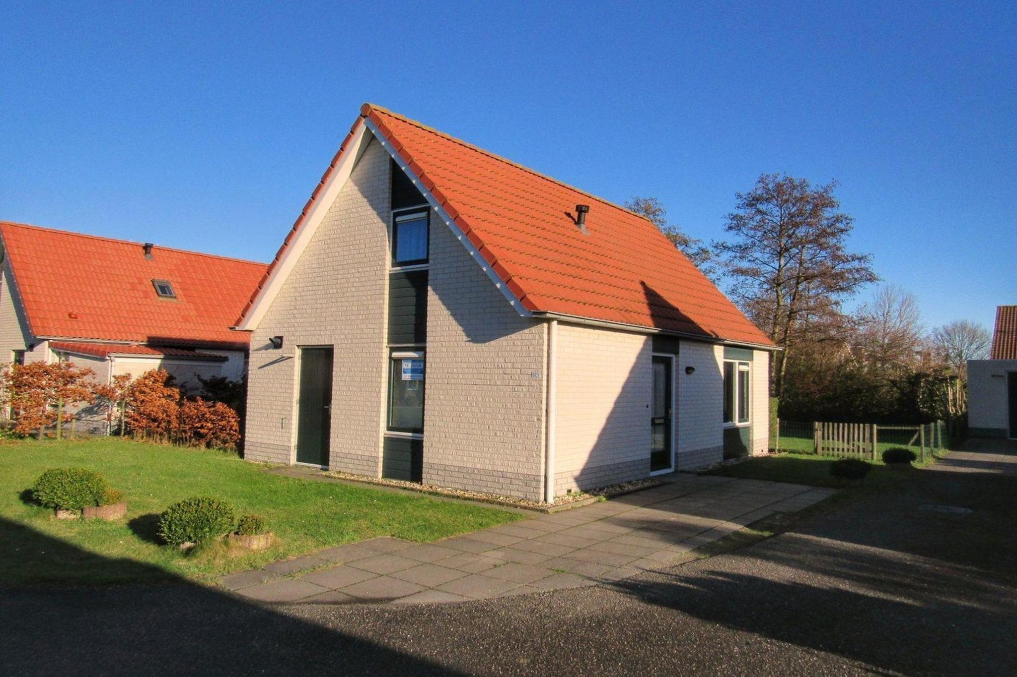 Schoneveld 325 Stern Breskens - Buitenkant zomer