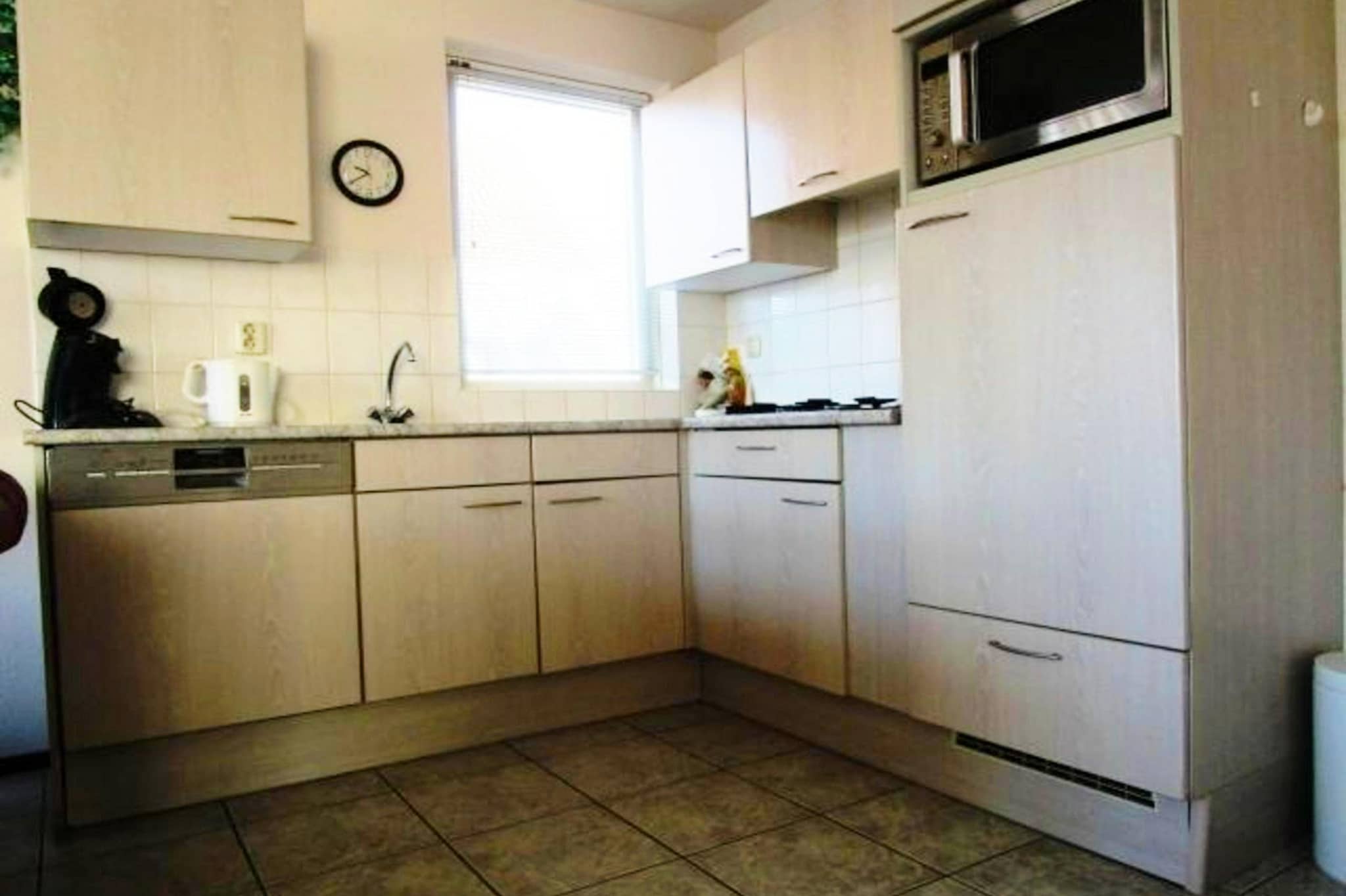 Scheldeveste 210 Zwin Breskens - Kitchen