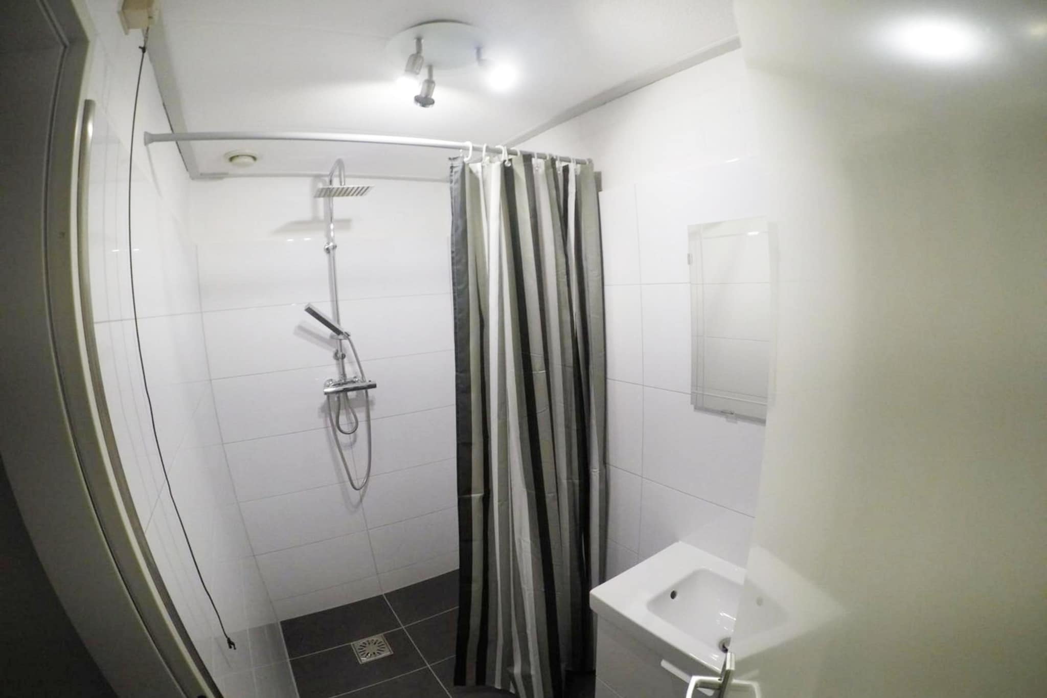 Schoneveld 137 Duinroos Breskens - Badkamer
