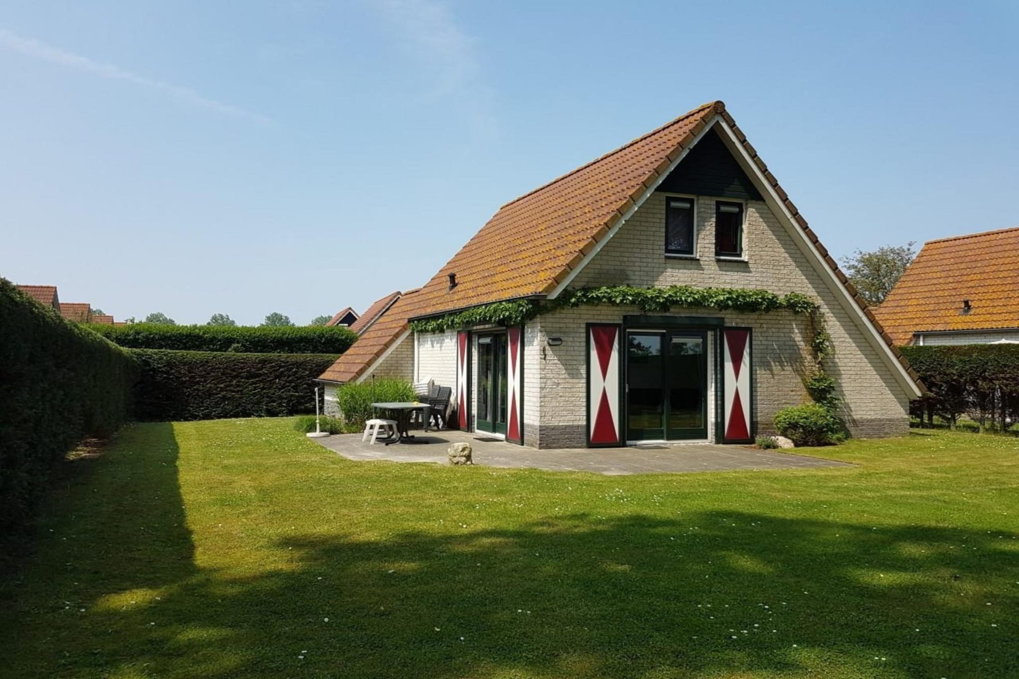 Exterior Summer