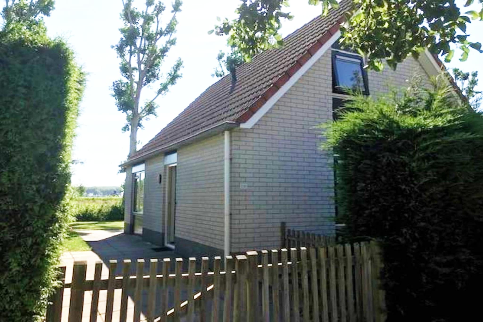 Schoneveld 182 Stern Breskens - Exterior in summer