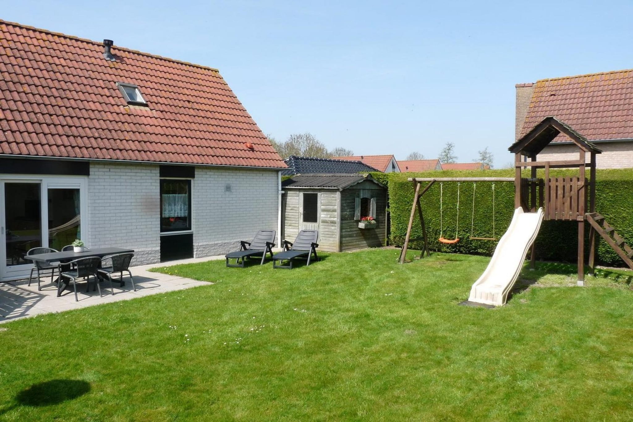 Schoneveld 246 Stern Breskens - Tuinen zomer