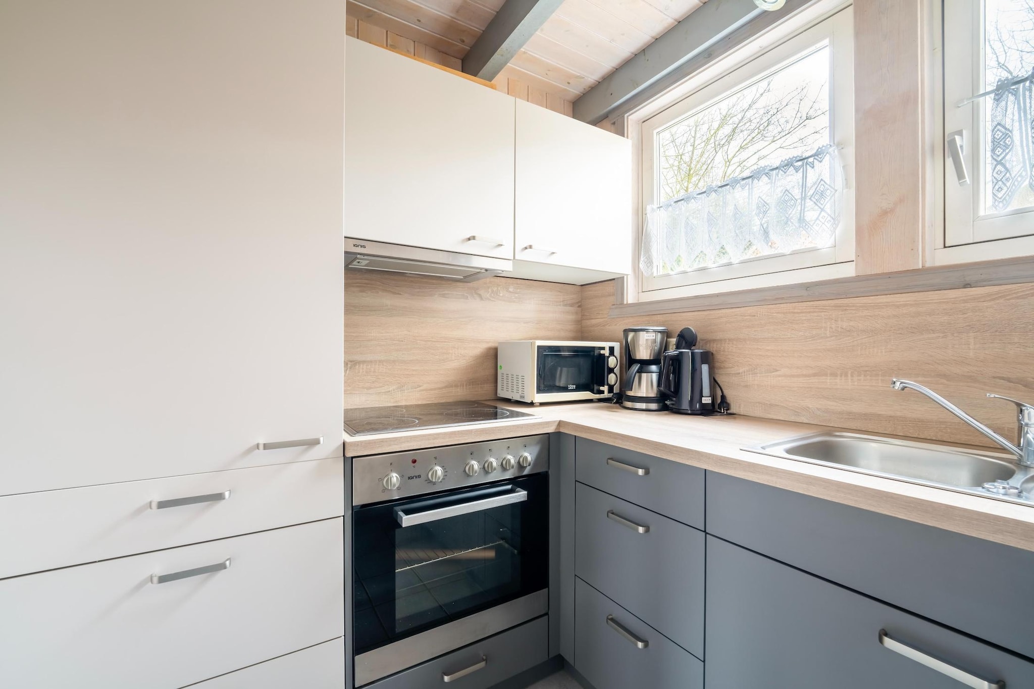 FH Wildgans Comfort mit Sauna & Kaminofen 81 qm 117-Keuken