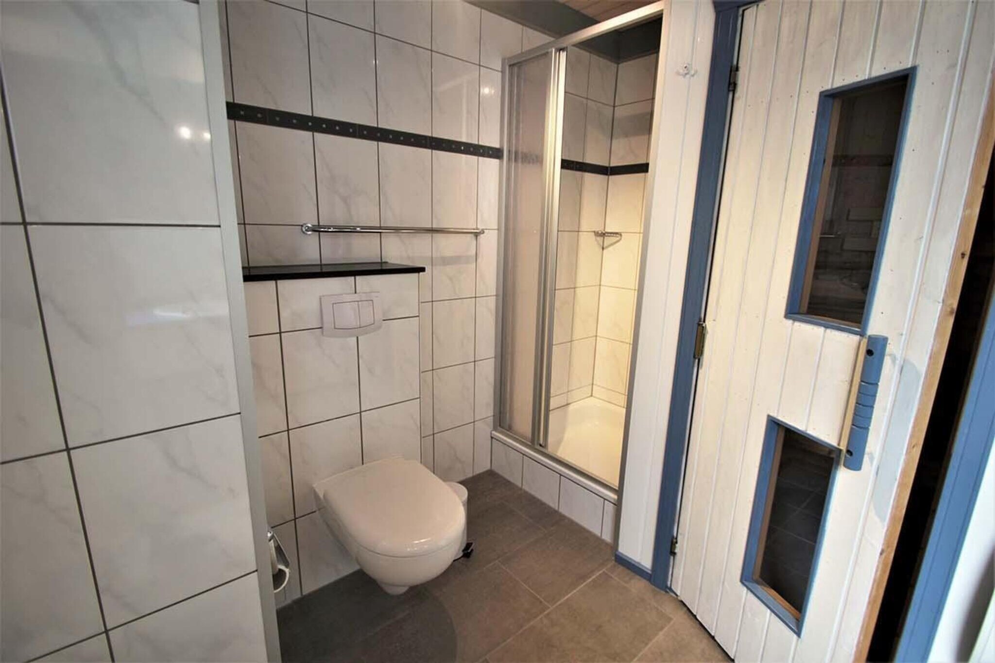 FH Wildgans Comfort Nr 233-Bathroom