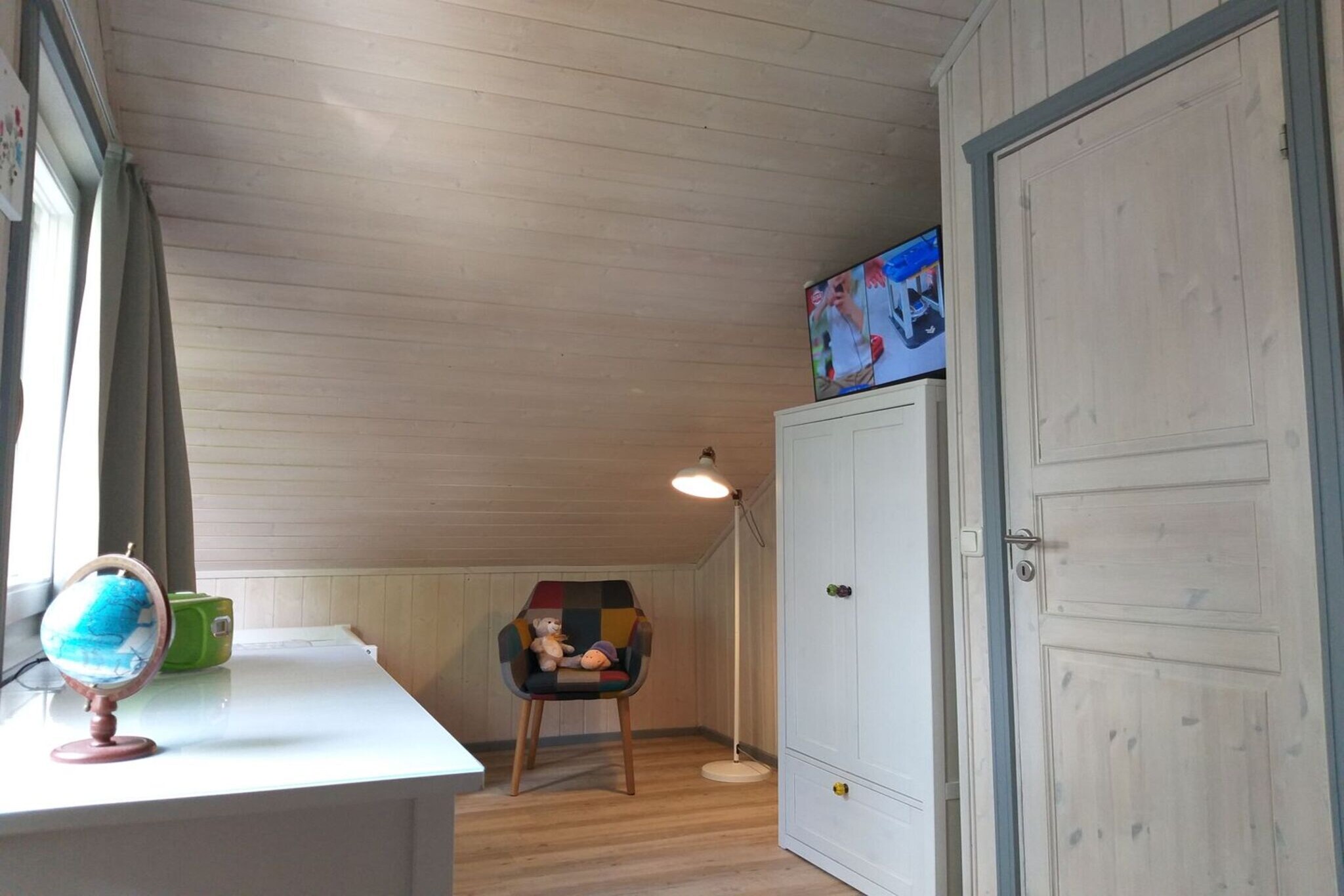 Bed Room