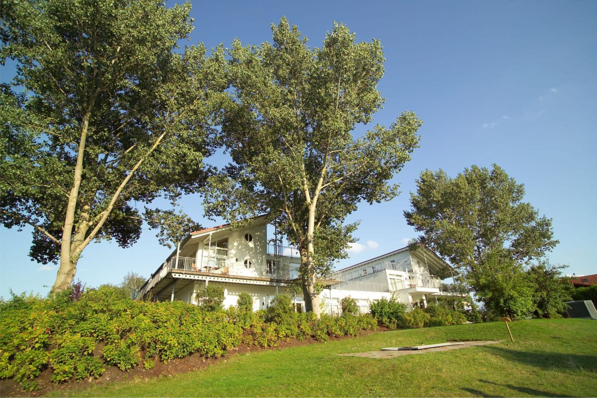 Exterior Summer