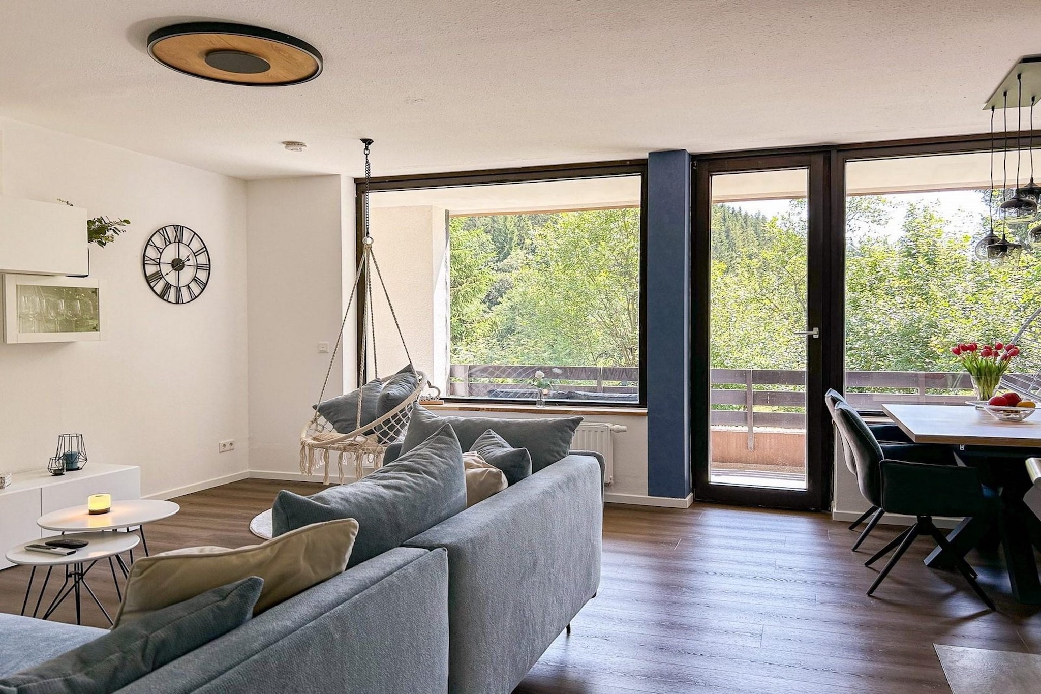 Ground floor: (open kitchen(dining table(4 persons), electric kettle, toaster, cooker(induction), coffee machine(pads), oven, dishwasher, fridge(+ freezer)), Living/bed room(double sofa bed, TV(flatscreen), seating area), bedroom(double bed(boxspring, 180 x 220 cm)), bathroom(shower, washbasin, toilet, hairdryer), Landing)\n\ncot, sauna(shared with other guests, paid), balcony, bicycle storage, garden furniture, parking, swimming pool(shared with other guests, heated), high chair