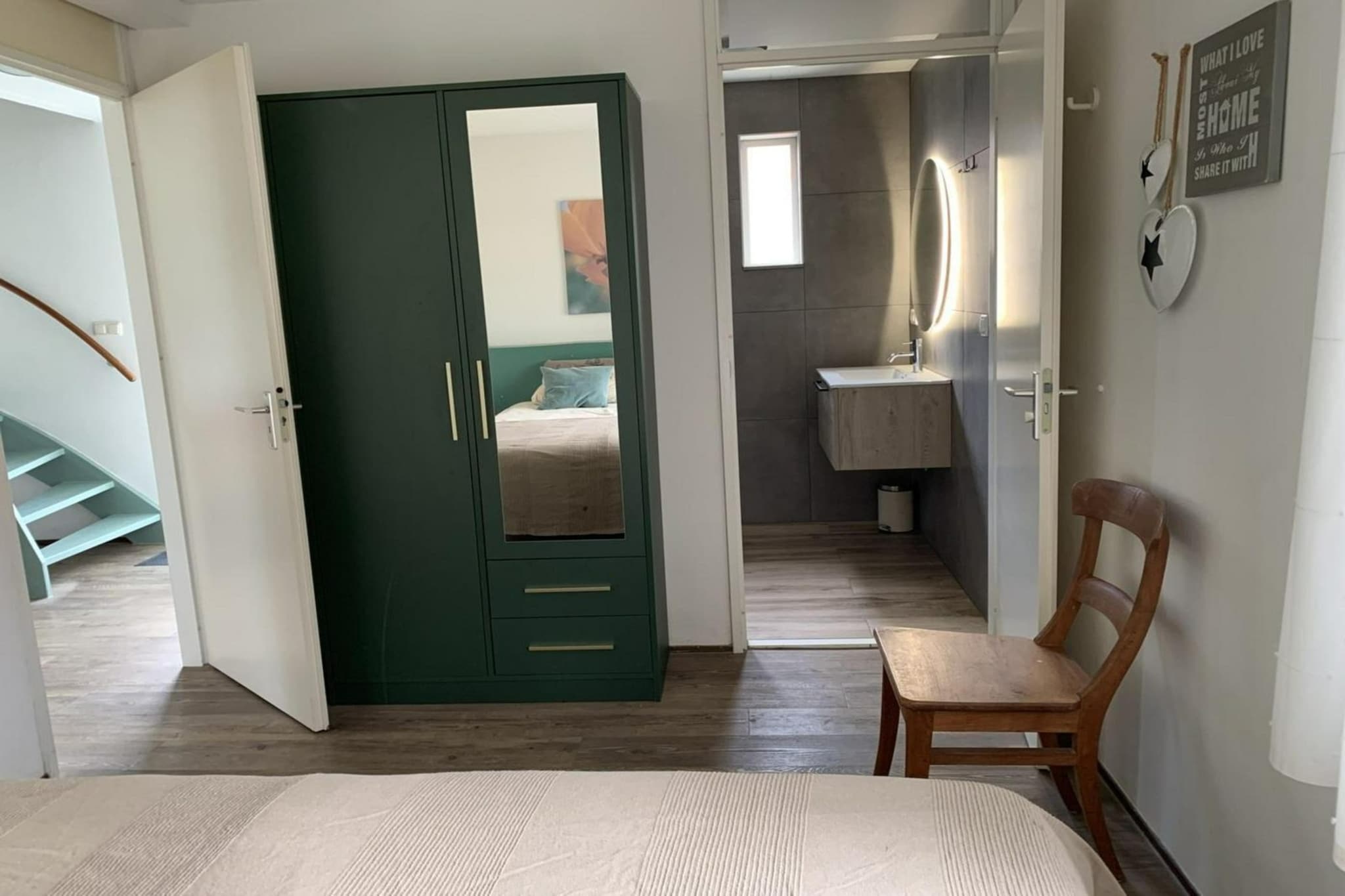 Bed Room