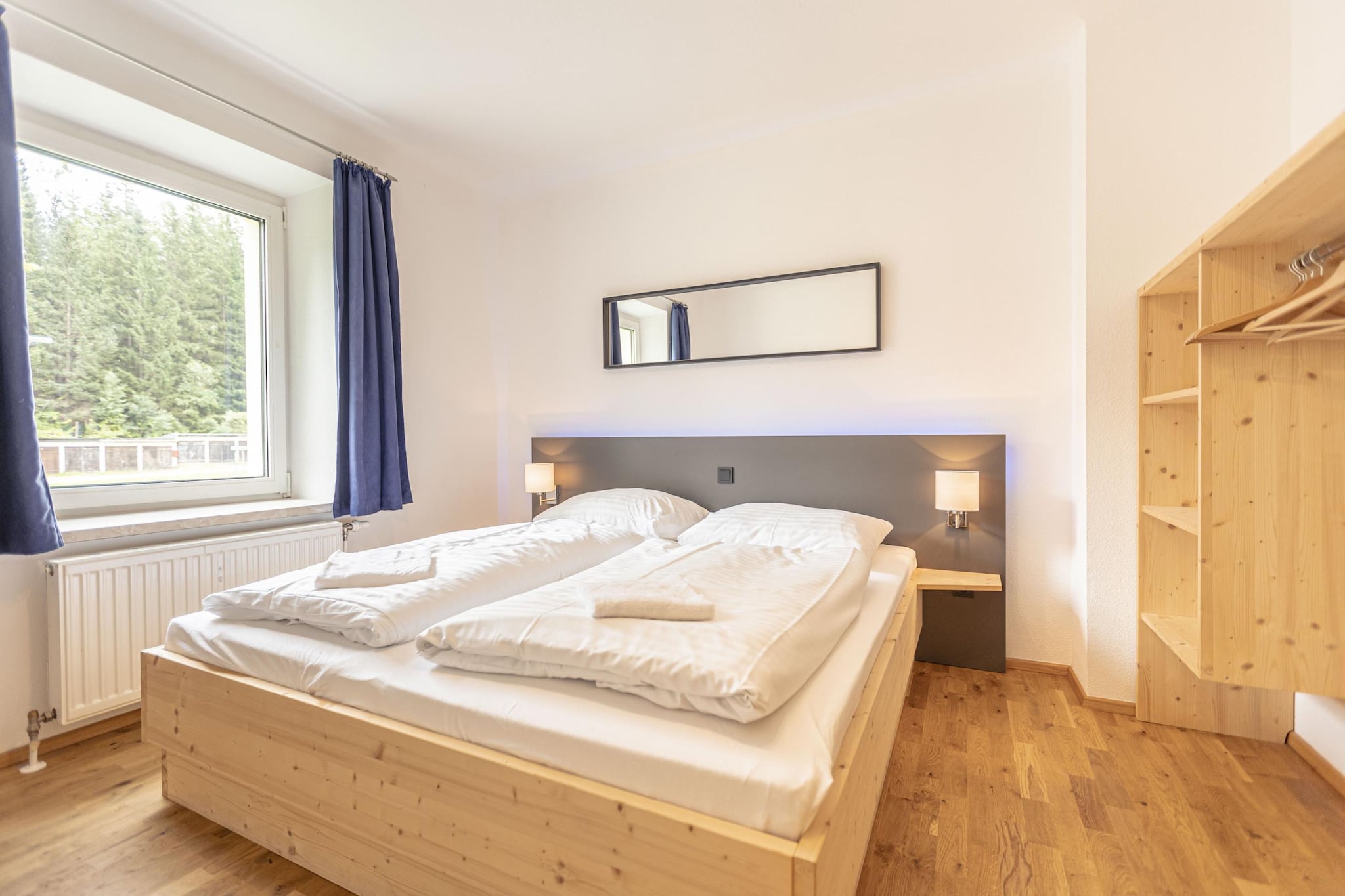 Welcome to this charming 77 m² apartment in Styria, perfect for up to 8 guests. The cozy living room features a satellite TV, a dining table for shared meals, and a comfortable seating area for relaxation. The apartment offers inviting and restful bedrooms, ensuring a peaceful night's sleep. Step out onto the balcony to enjoy fresh air and lovely views of the surrounding landscape.
Central heating throughout the apartment ensures a warm and cozy atmosphere, while convenient amenities such as parking and an electric car charging port make your stay even more comfortable.
The location is ideal for those looking to explore the natural beauty and attractions of Styria. Outdoor enthusiasts can enjoy hiking, biking, and skiing in nearby mountains and forests. The charming town of Graz, just a short drive away, offers cultural experiences such as its UNESCO World Heritage-listed Old Town, the Graz Castle, and the Kunsthaus museum. Wine lovers can visit local vineyards, and those seeking tranquility can explore the peaceful lakes and scenic villages that make Styria a perfect holiday destination.