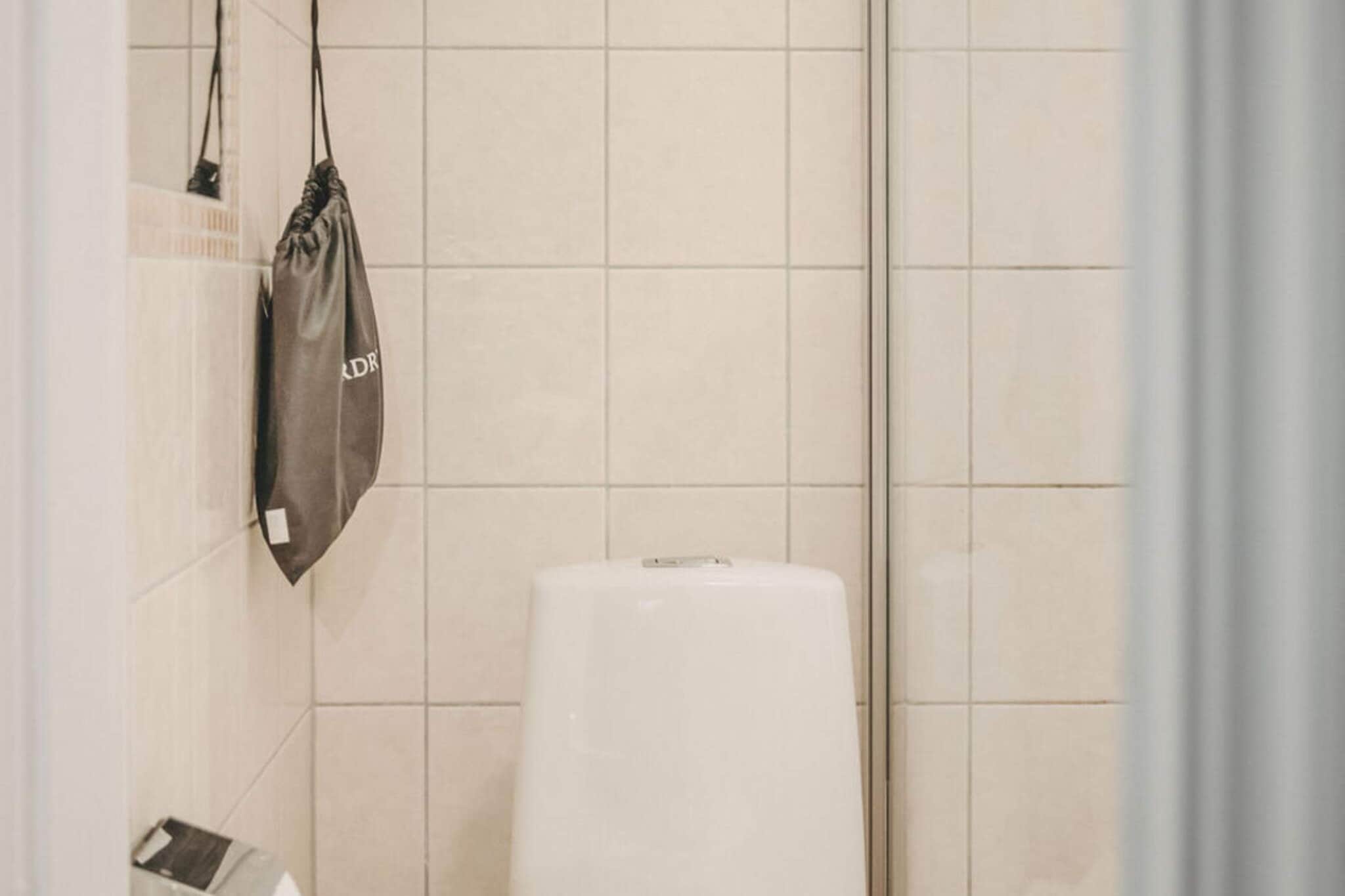 Gezellige kamer met gratis ontbijt - Binnen