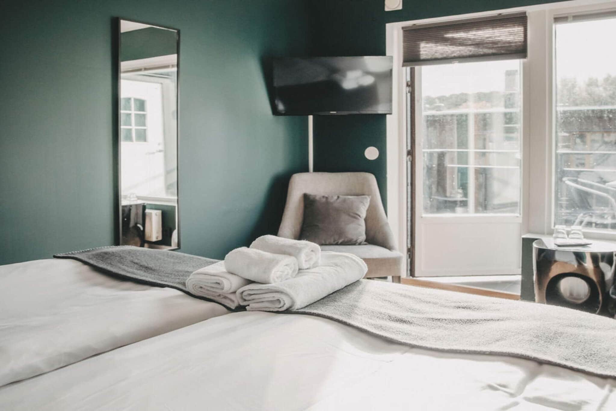 Lively vacation home with free breakfast - Indoor