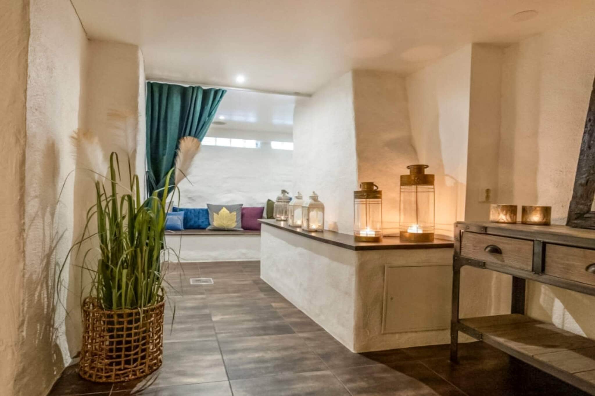 Lively vacation home with free breakfast - Indoor