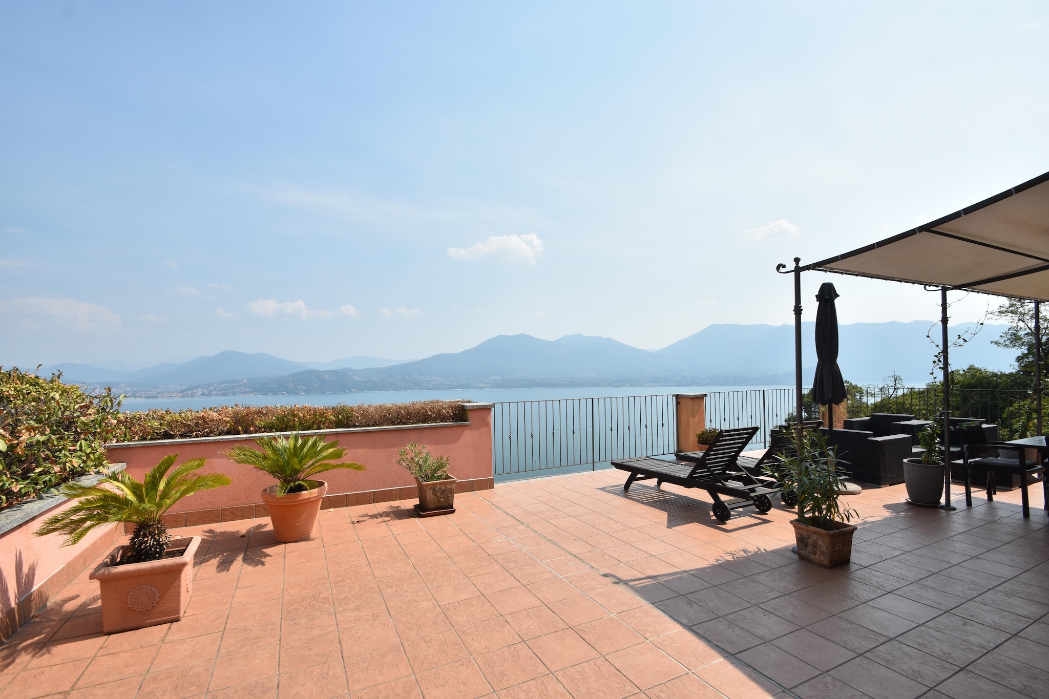 Terrazza Vista Lago - Uitzicht zomer
