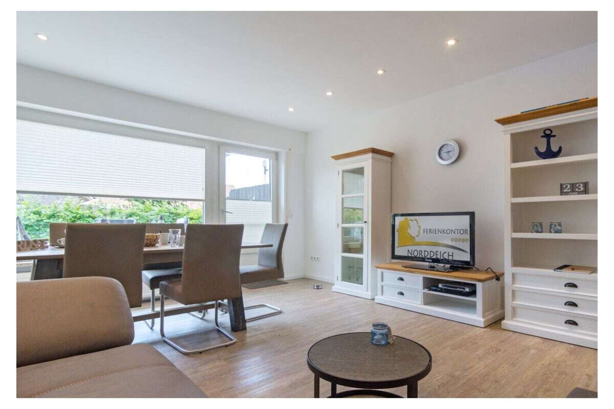 235583-Salle à manger