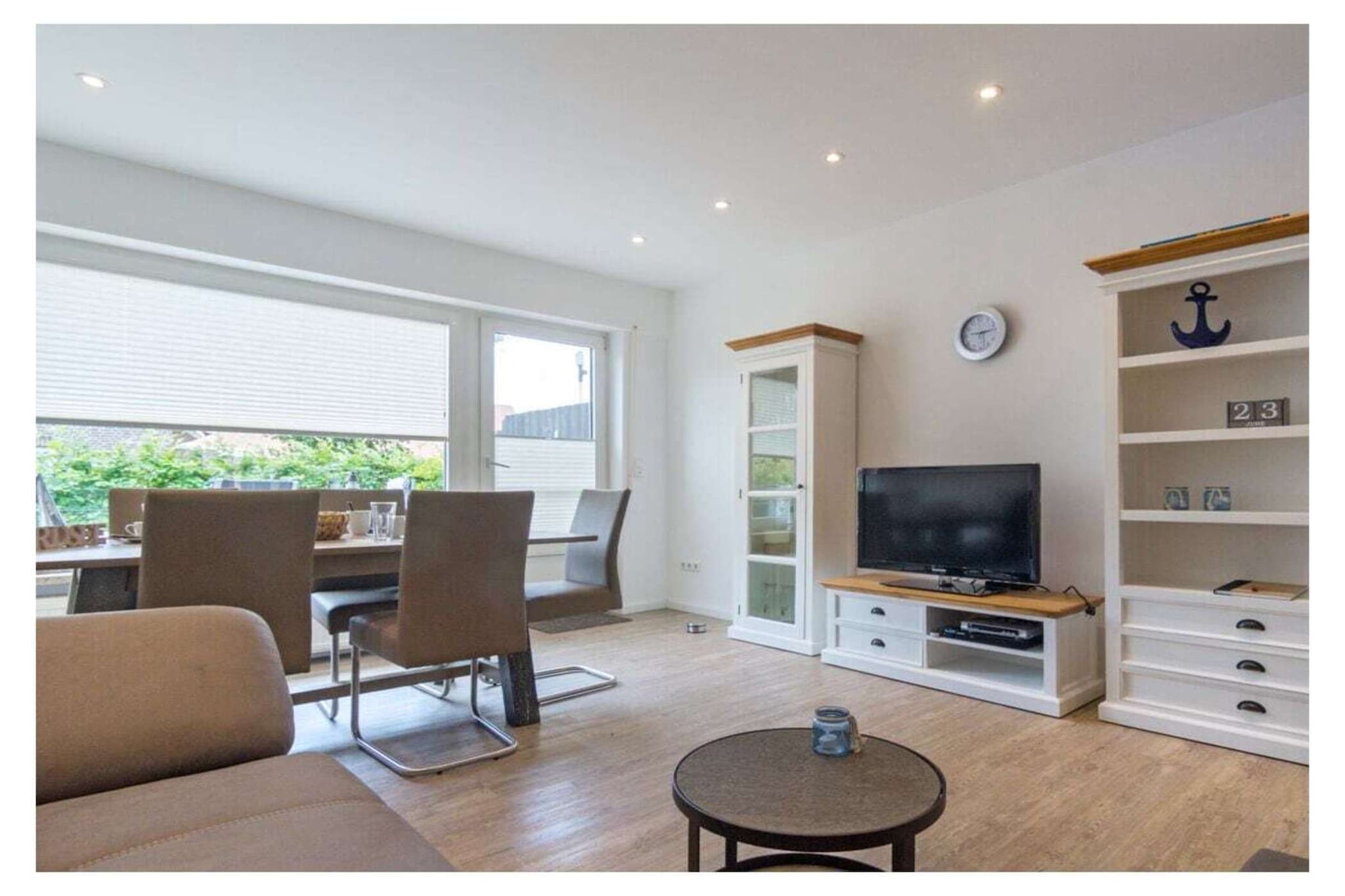 235583-Salle à manger