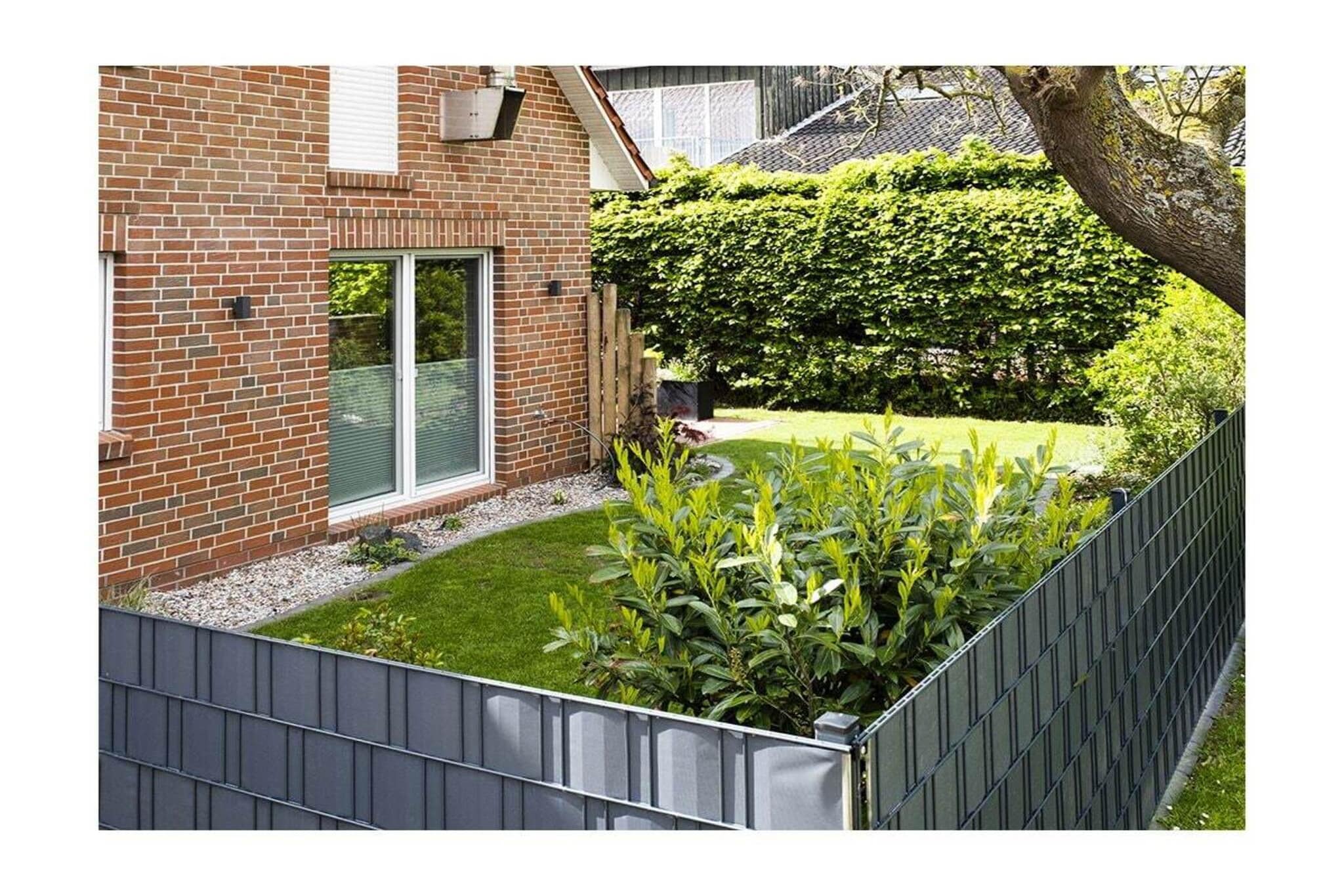 269365-Terrasse / balcon