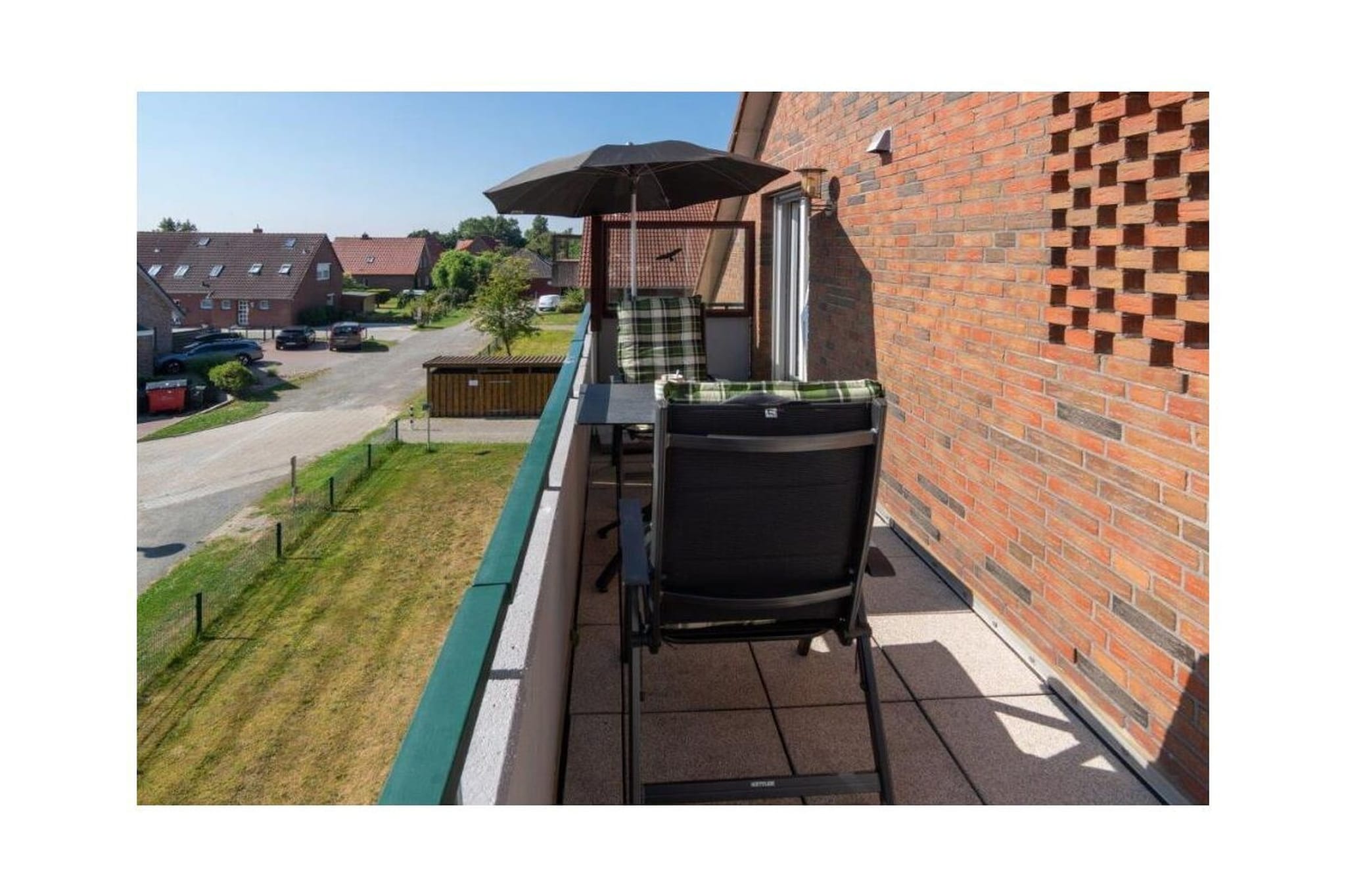 383458-Terrasse / balcon