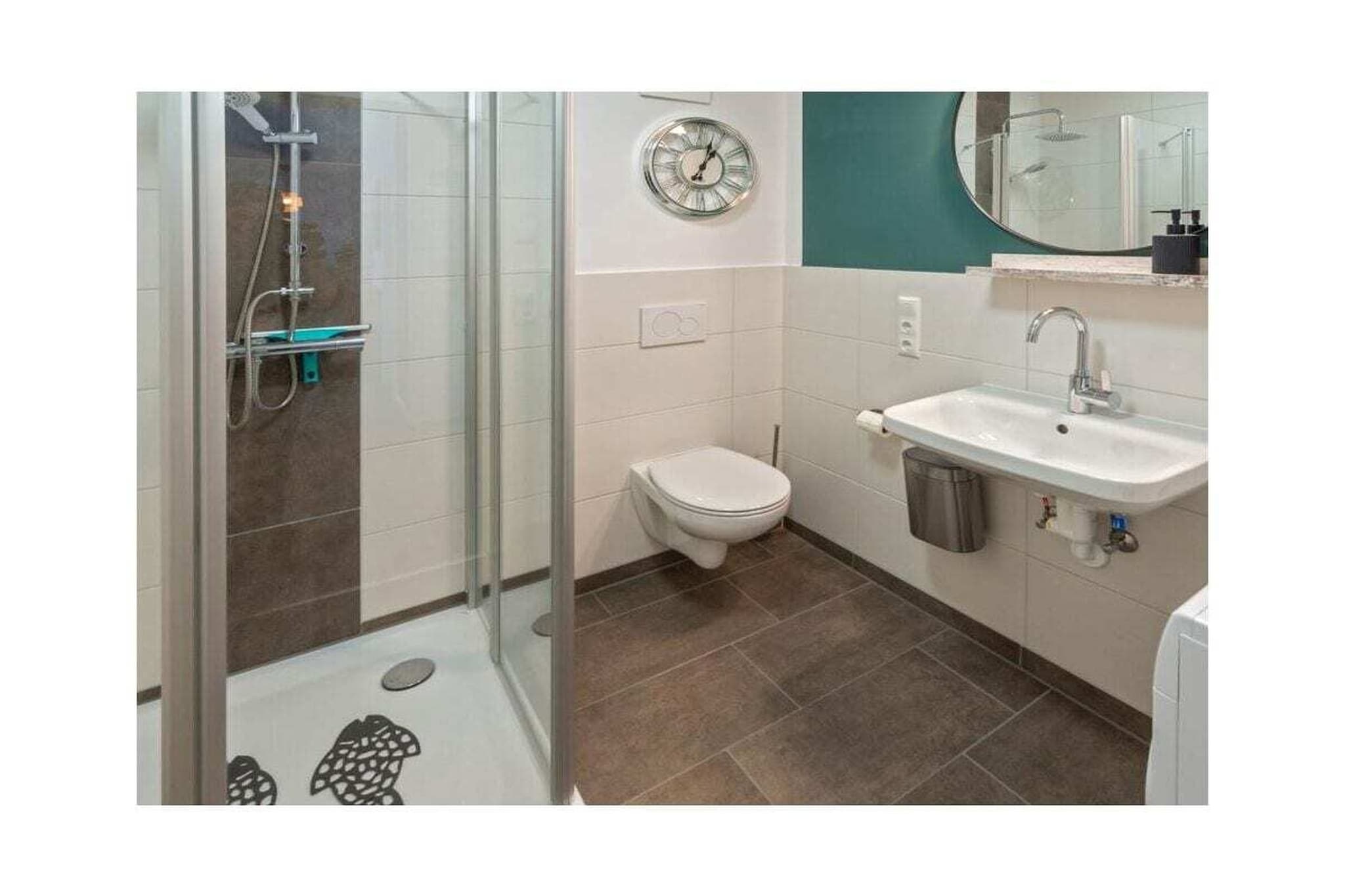 496905 - Badkamer