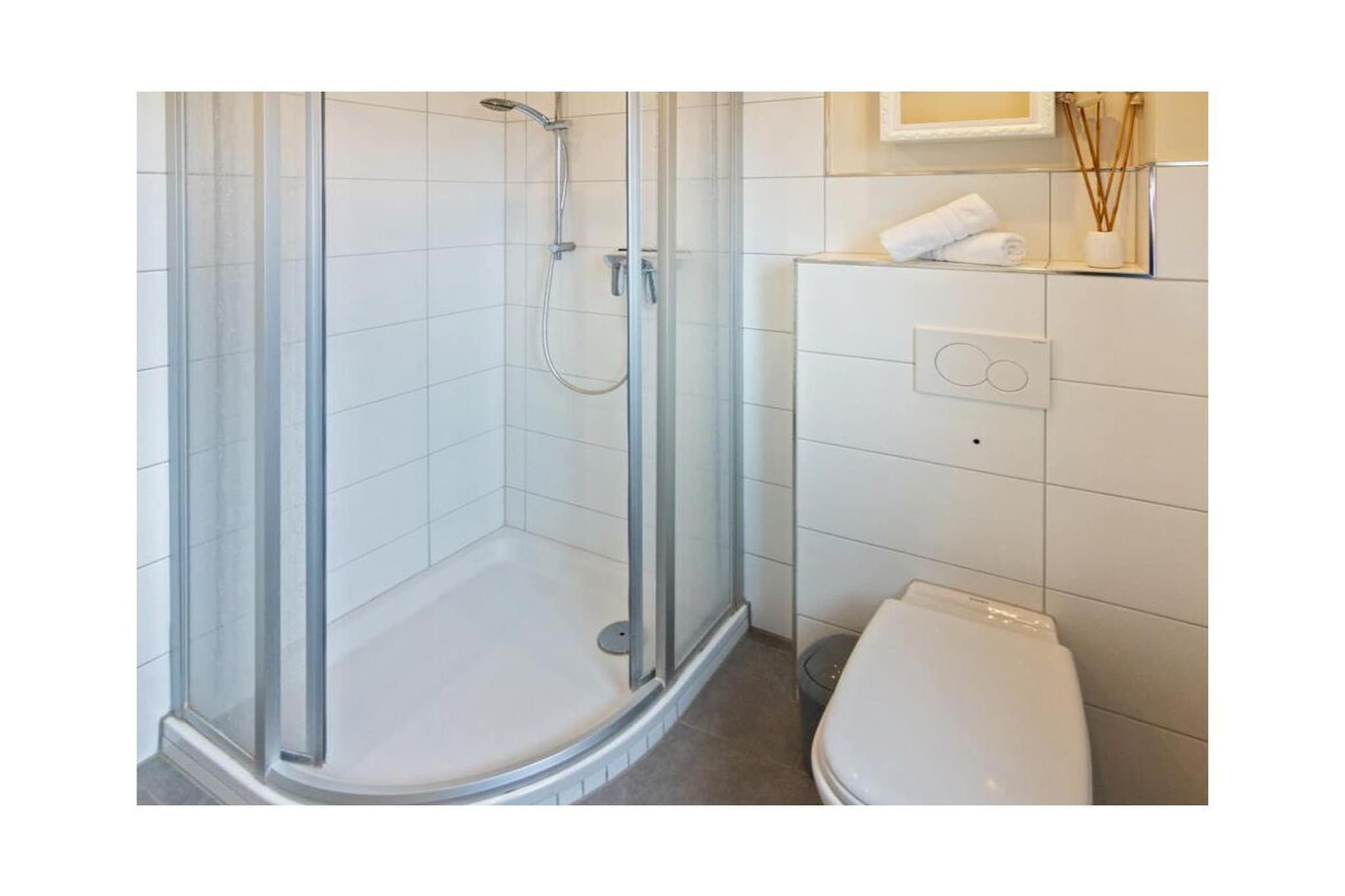 496912 - Bathroom