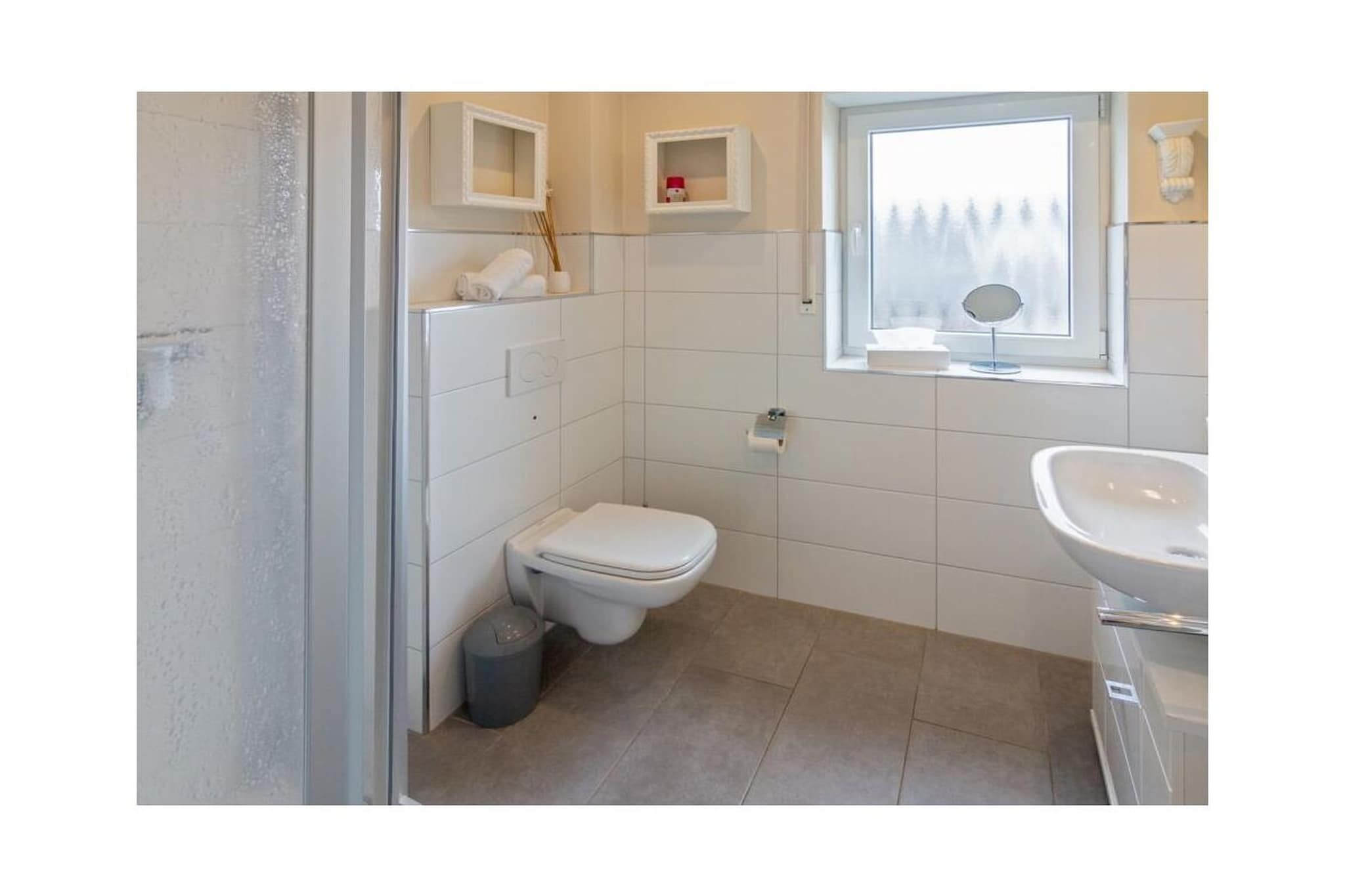 496912 - Bathroom
