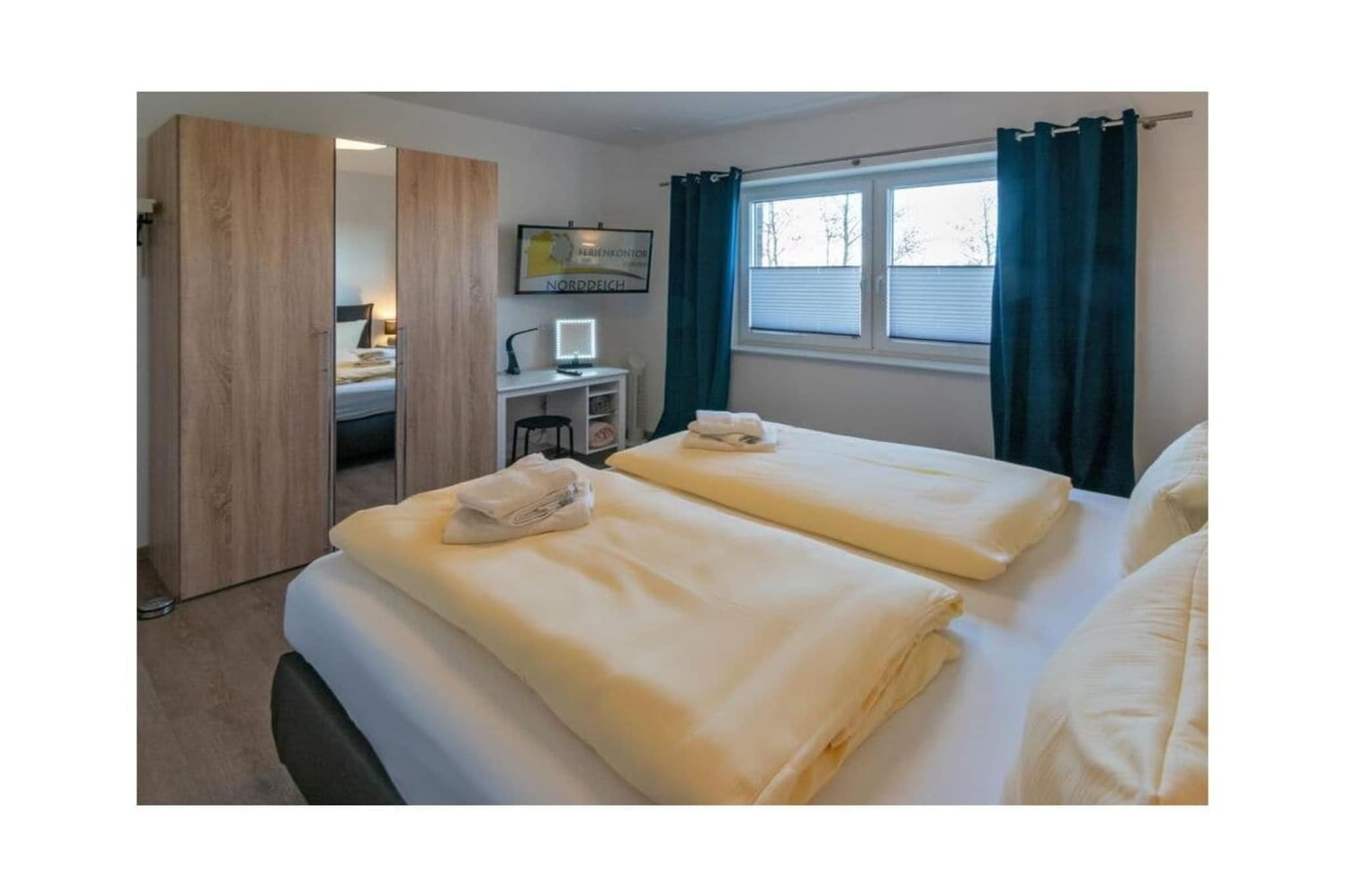 496918-Bedroom