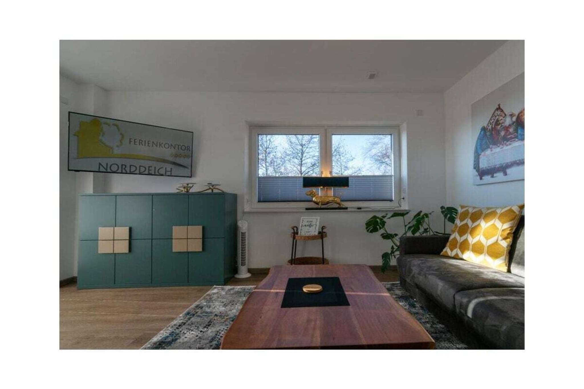 496918-Living room