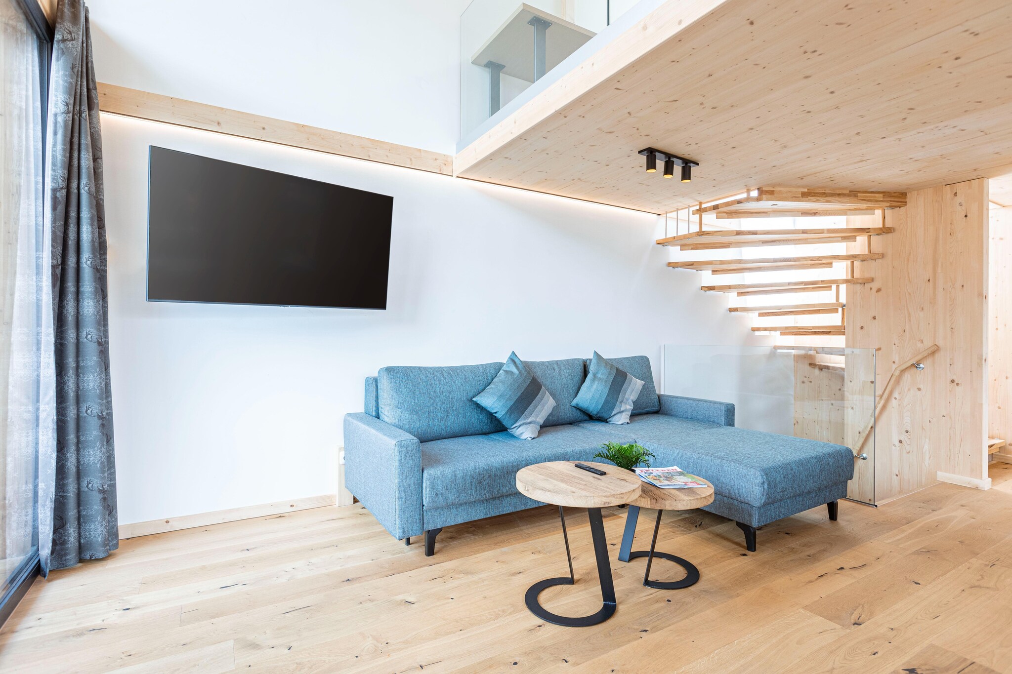 Stylish penthouse with sauna (No Deposit)