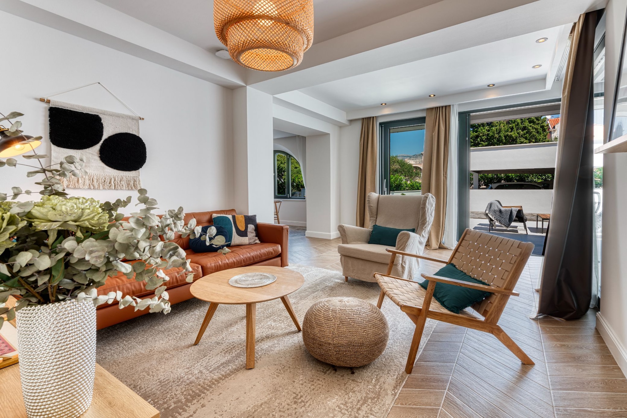 Luxury SPA B.one Apartment - Two Bedroom Apartment with Private Pool and Hot Tub-Salon