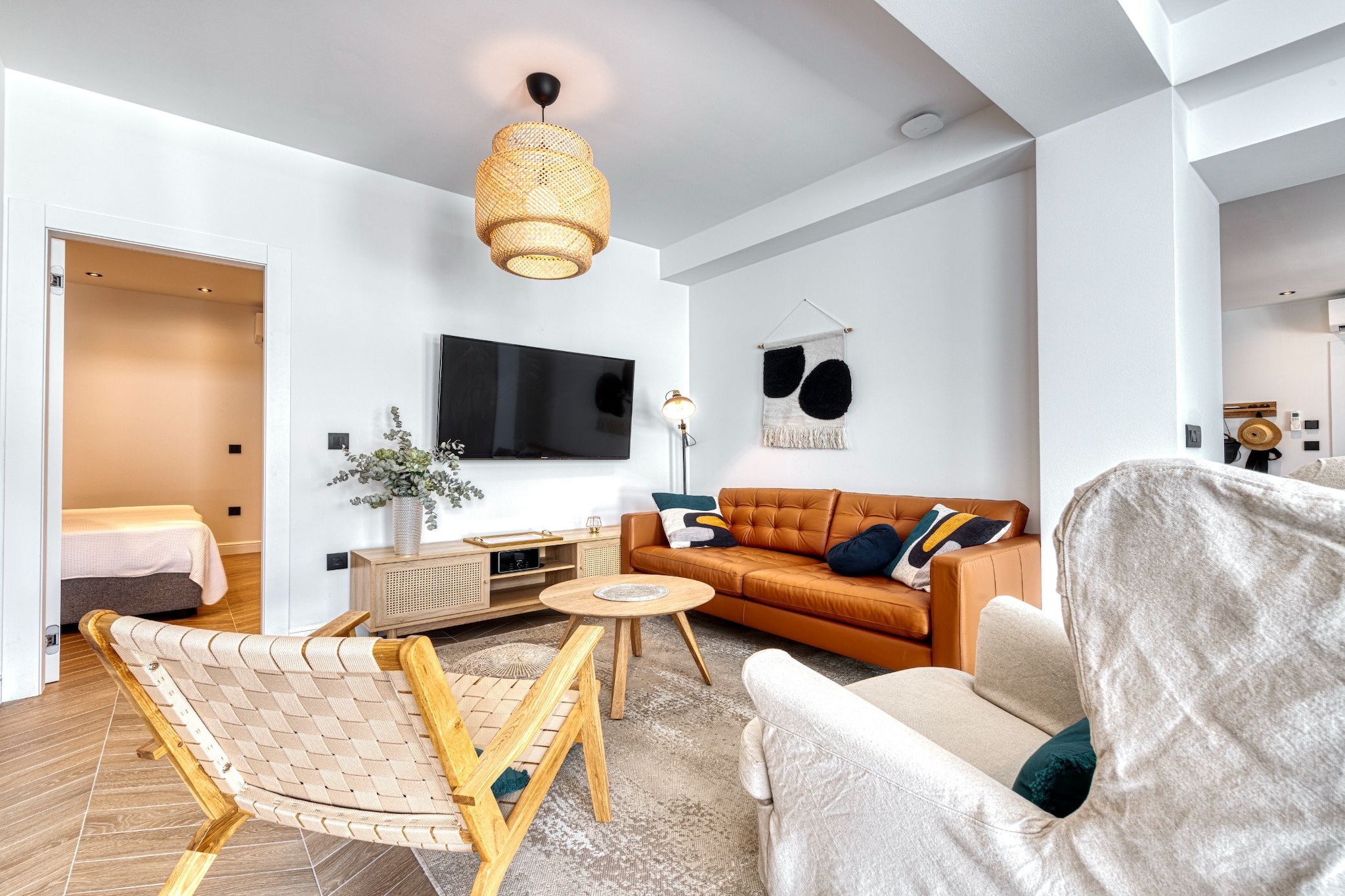 Luxury SPA B.one Apartment - Two Bedroom Apartment with Private Pool and Hot Tub-Salon