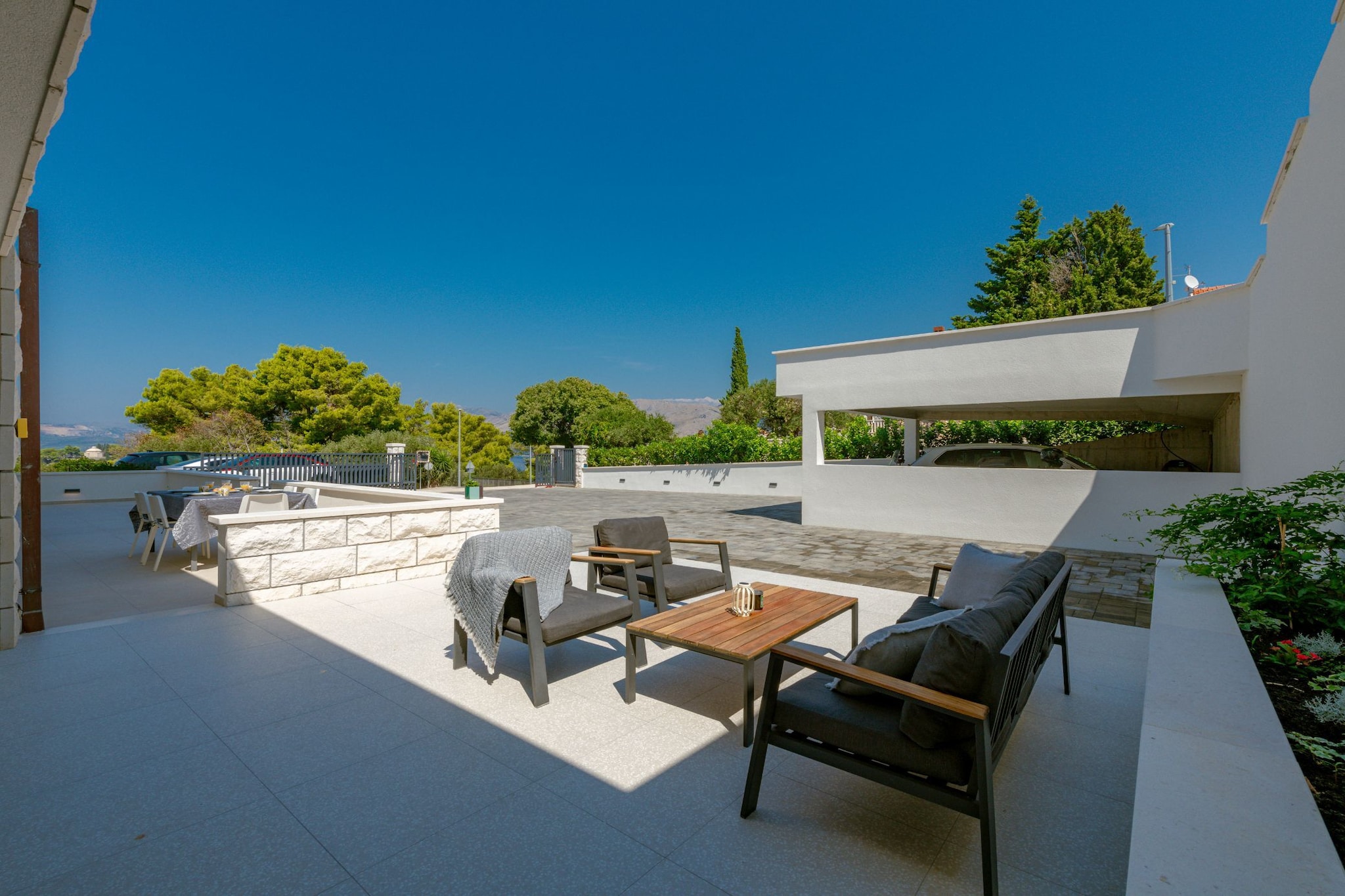 Luxury SPA B.one Apartment - Two Bedroom Apartment with Private Pool and Hot Tub-Piscine