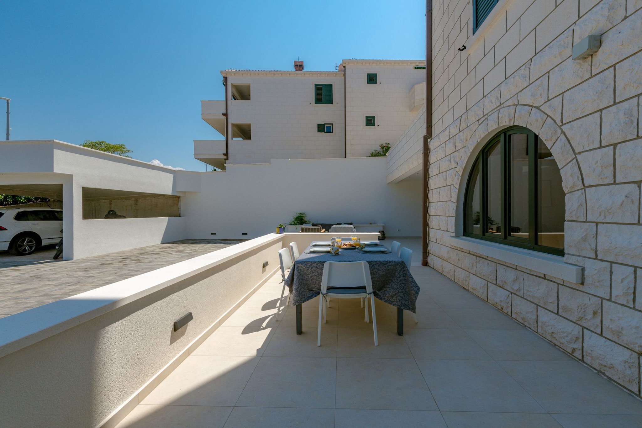 Luxury SPA B.one Apartment - Two Bedroom Apartment with Private Pool and Hot Tub-Piscine