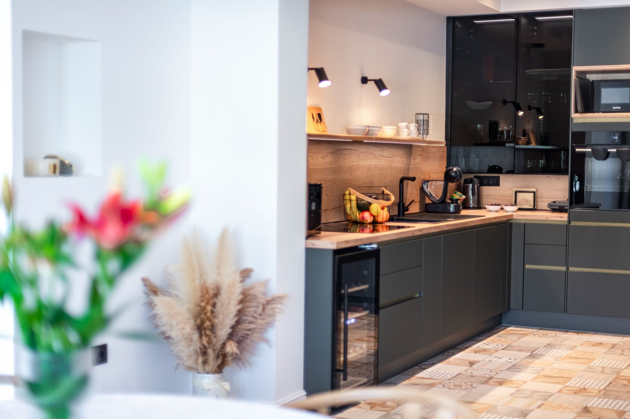 Luxury SPA B.one Apartment - Two Bedroom Apartment with Private Pool and Hot Tub-Cuisine