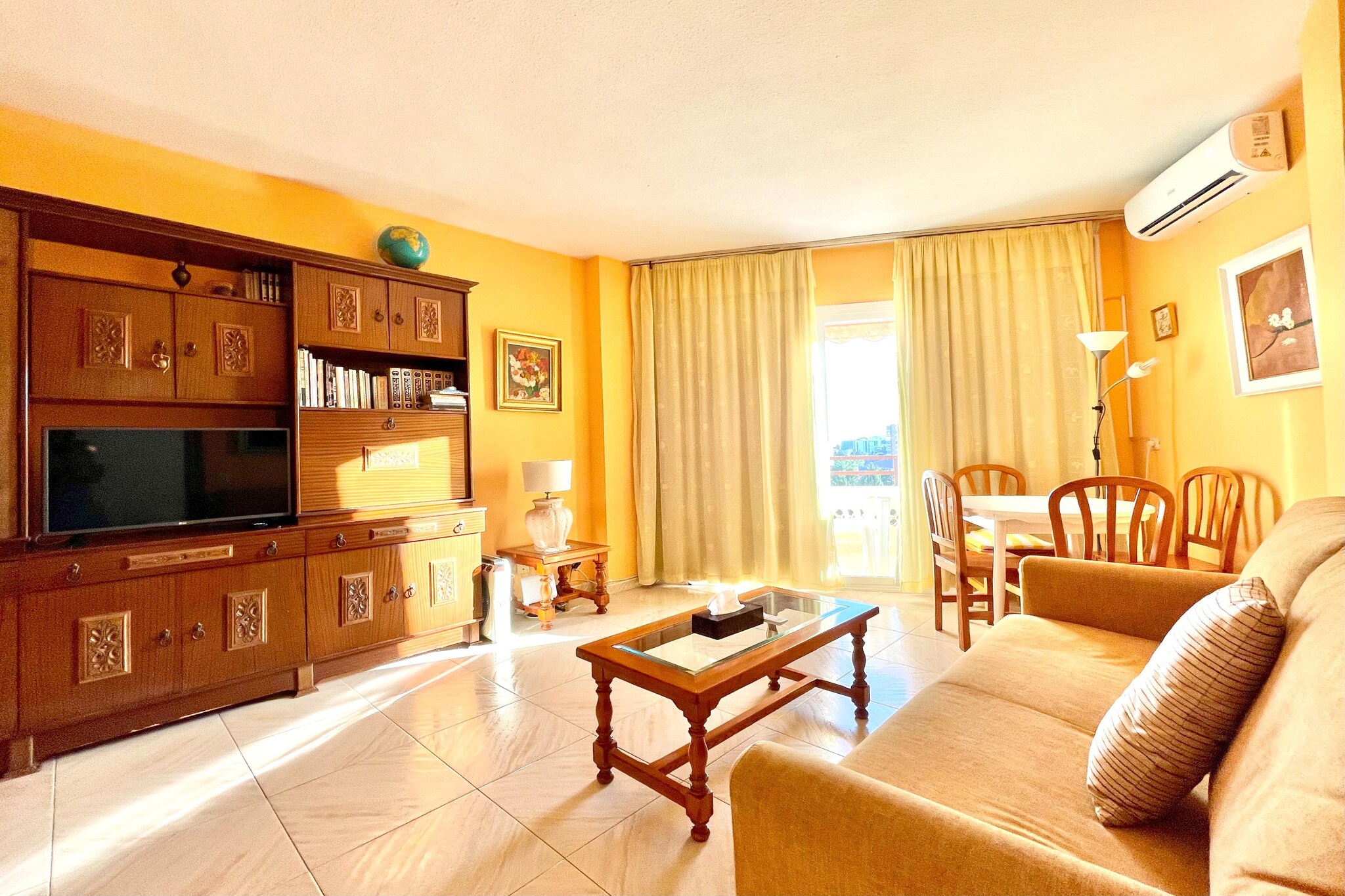 Apartment in Malaga with Sea Views & Pool