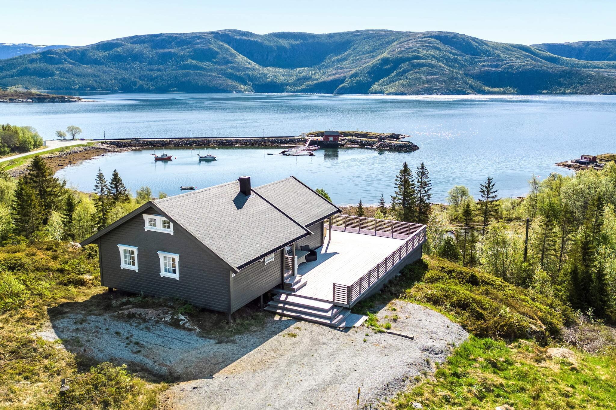 4 star holiday home in Naustbukta