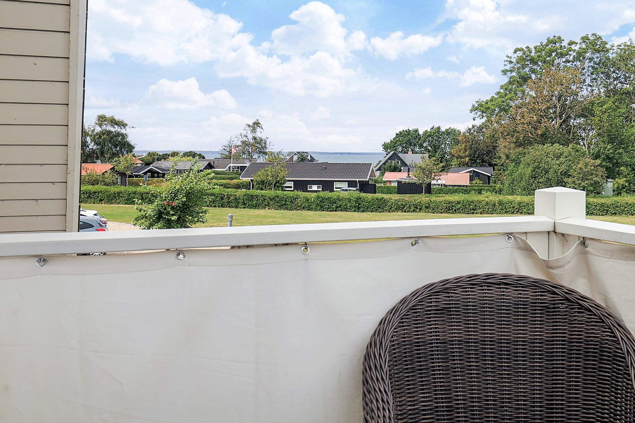 Bonheur en bord de mer avec vue - Vue sur l'eau