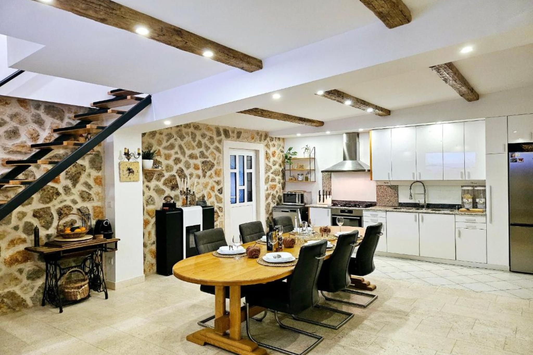 Villa Nika - Three Bedroom Villa with Private Pool-Esszimmer