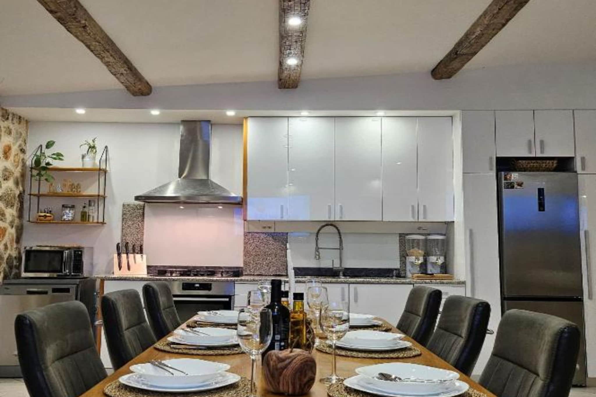 Villa Nika - Three Bedroom Villa with Private Pool-Esszimmer