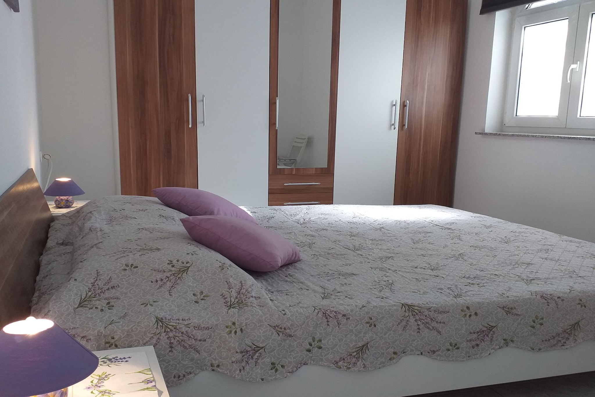 Apartments Lavanda & More - One Bedroom Apartment with Shared Terrace-Chambre