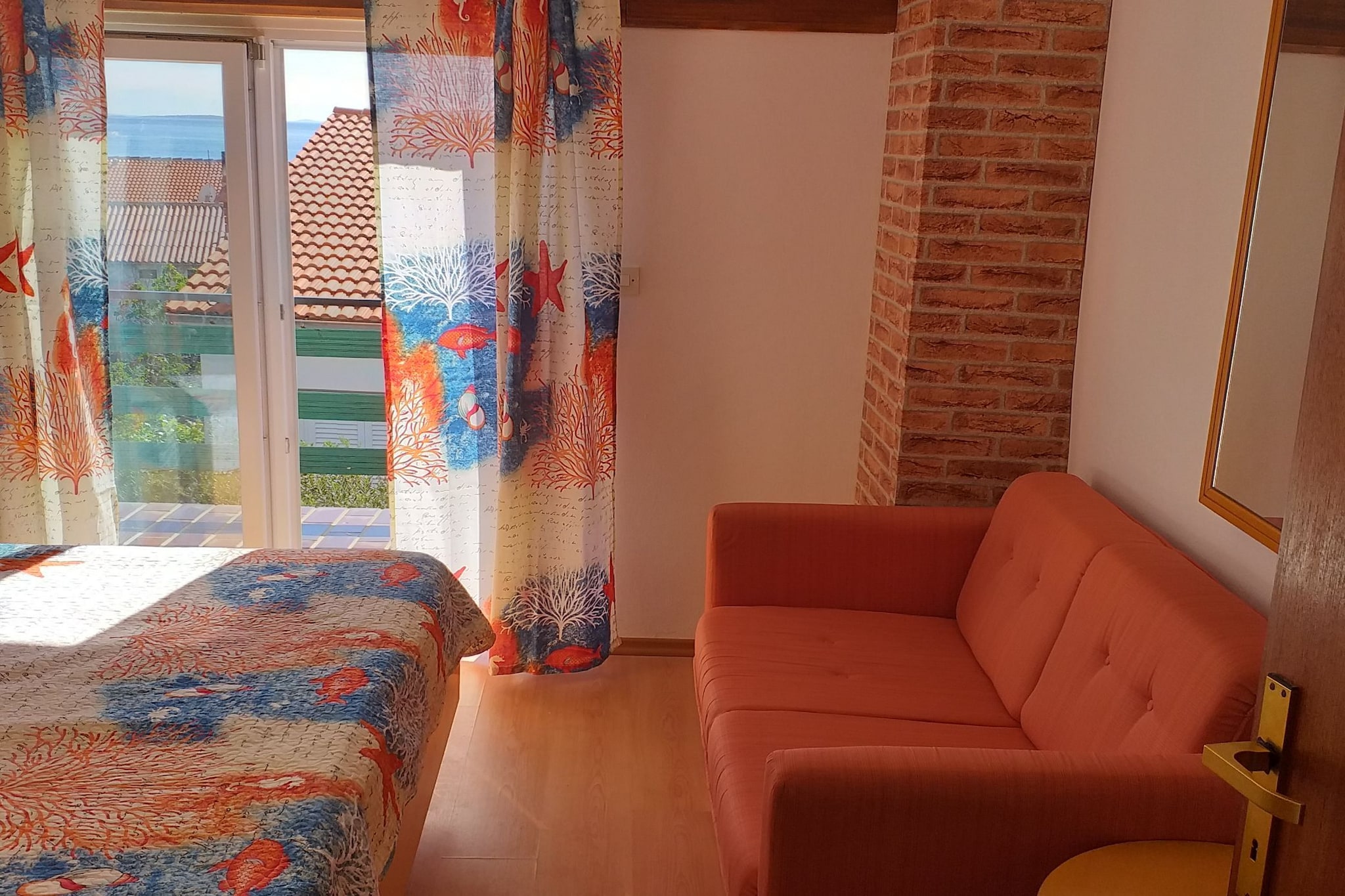 Apartments Lavanda & More - Three Bedroom Apartment with Shared Terrace-Chambre