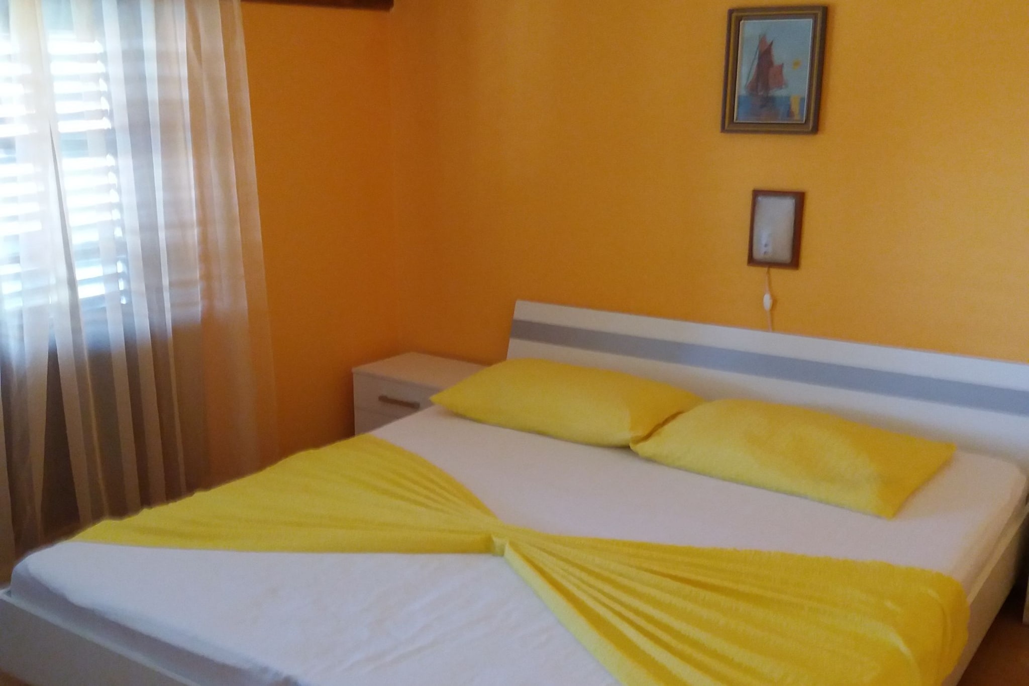 Apartments Lavanda & More - Three Bedroom Apartment with Shared Terrace-Chambre