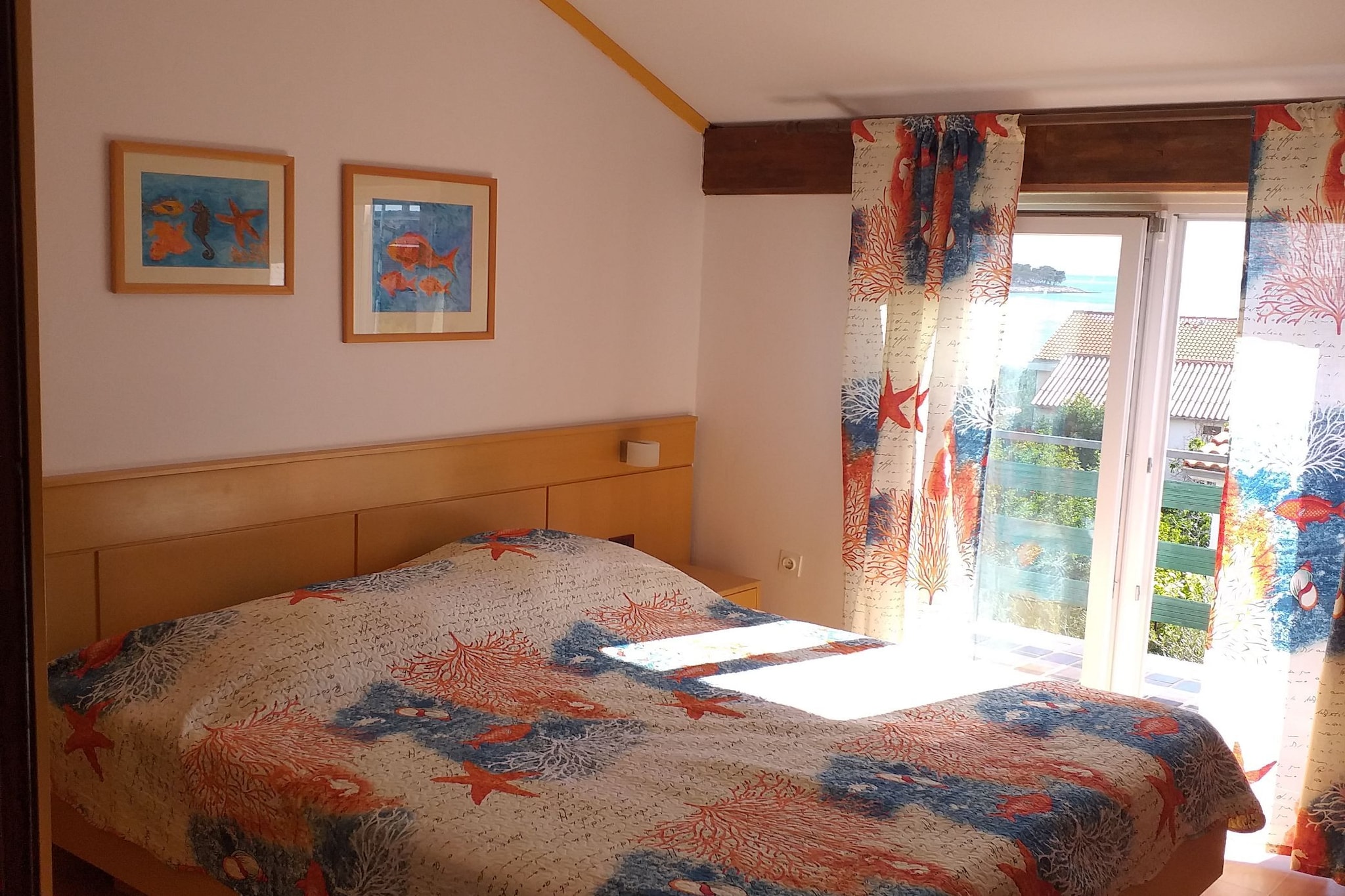 Apartments Lavanda & More - Three Bedroom Apartment with Shared Terrace-Chambre