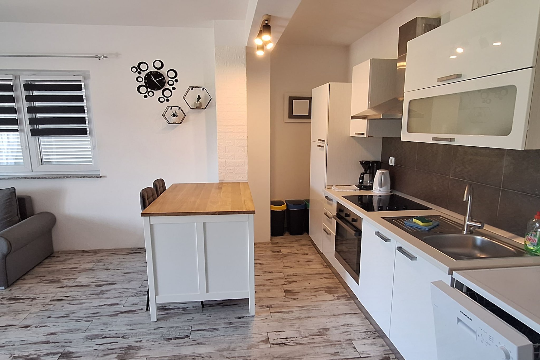 Belisima Delux - One Bedroom Apartment  With Sea View-Kitchen