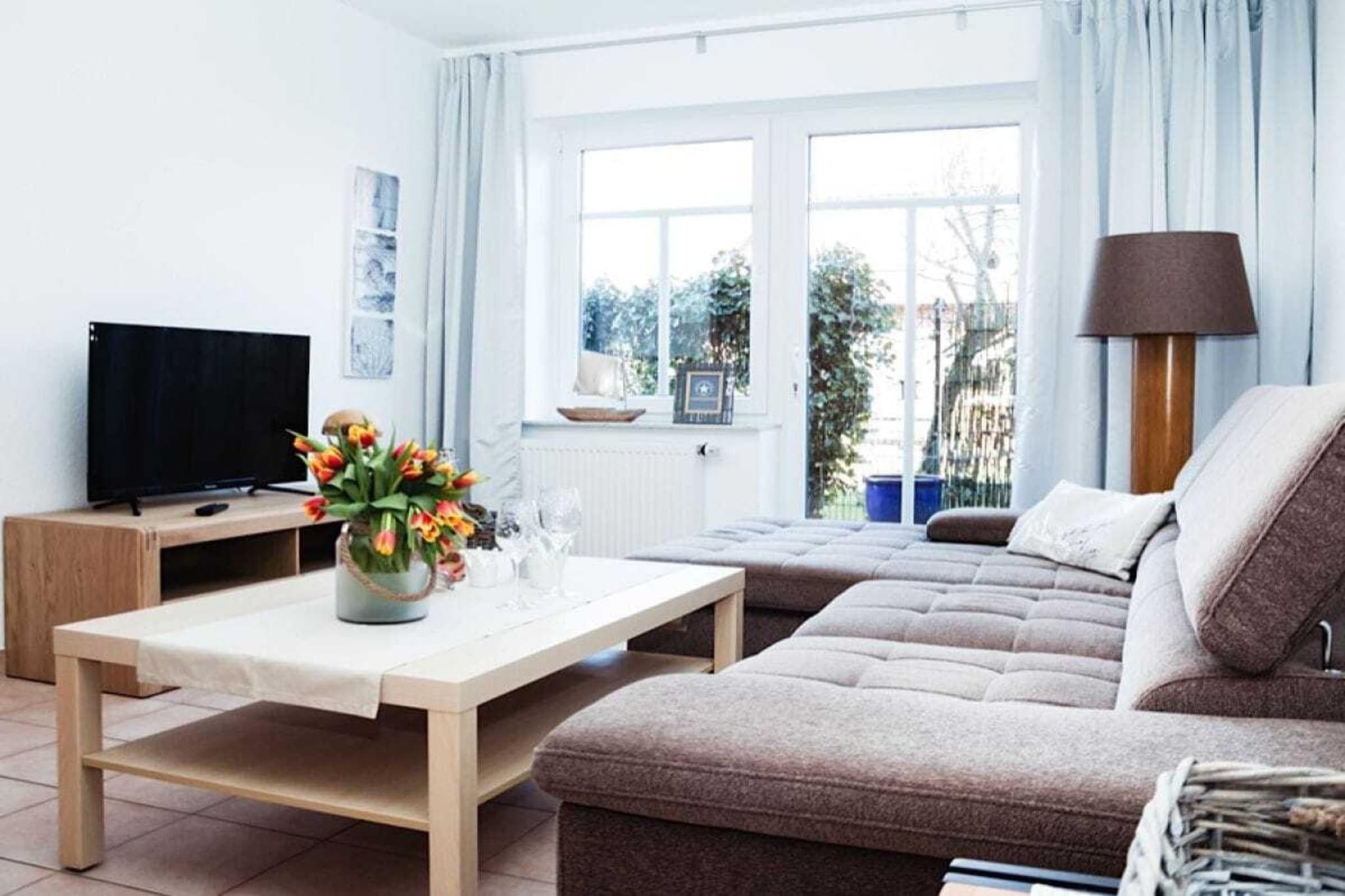 Ground floor: (Living room(TV), Kitchen(dining table, hob, electric kettle, toaster, cooker, coffee machine, oven, dishwasher, fridge, dishes and cutlery), bedroom(double bed), bathroom(shower, washbasin), bathroom(shower, washbasin))\n\nHot Water, Internet Access DSL, Vacuum Cleaner, Internet access, heating, terrace(Sun Umbrella, garden furniture), garden(Beach, garden furniture)