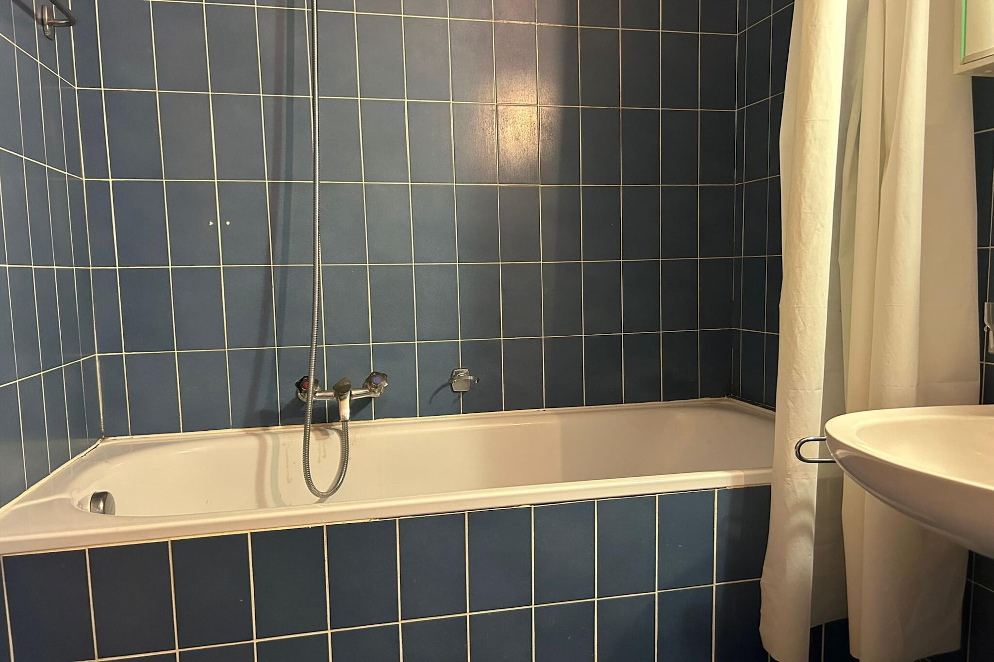 Diablerets D 012 -MOUNTAIN studio 4 pers-Salle de bain