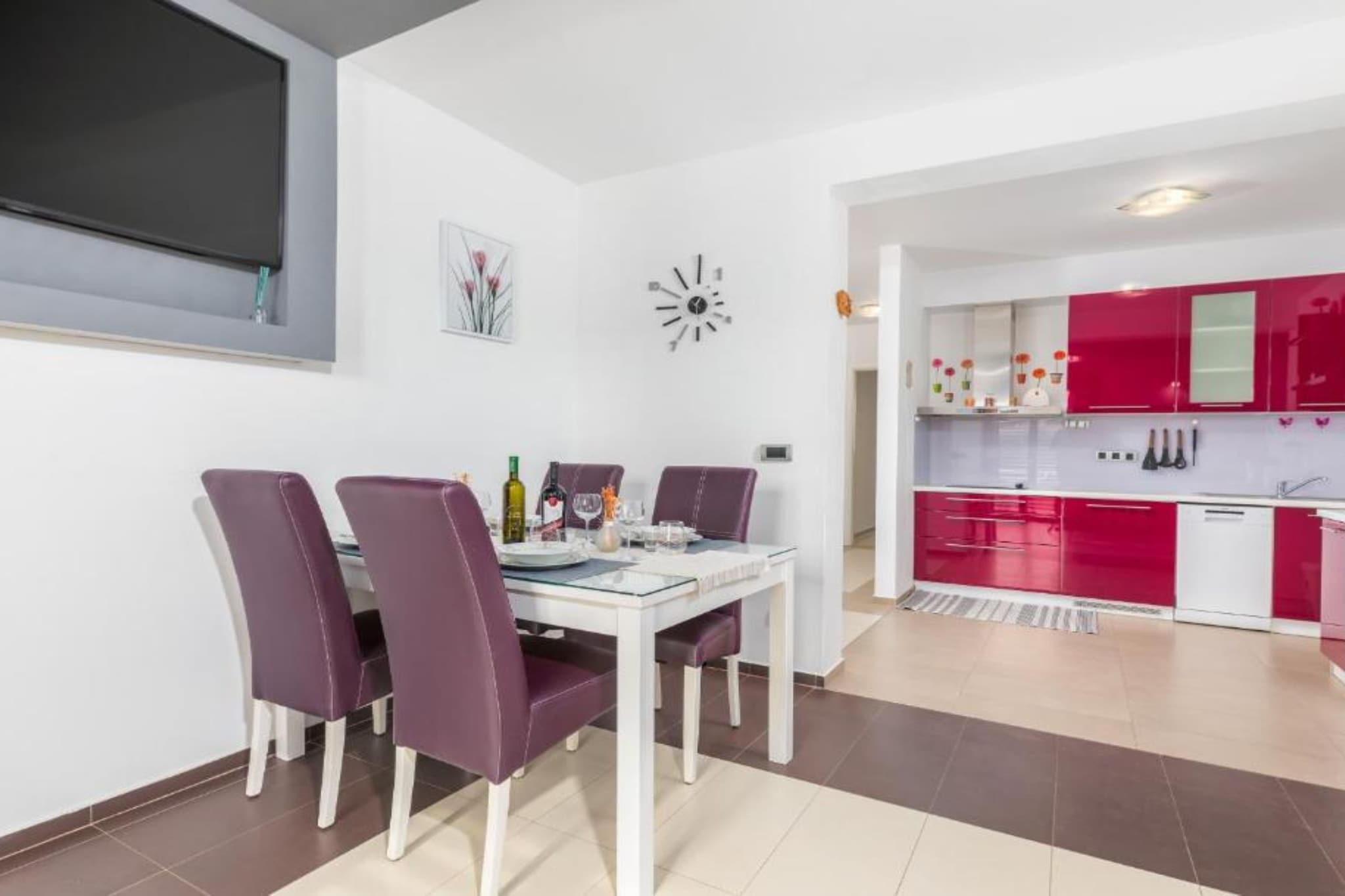 Villa  Casa Gigi With Swimming pool - Four bedroom villa-Eetkamer