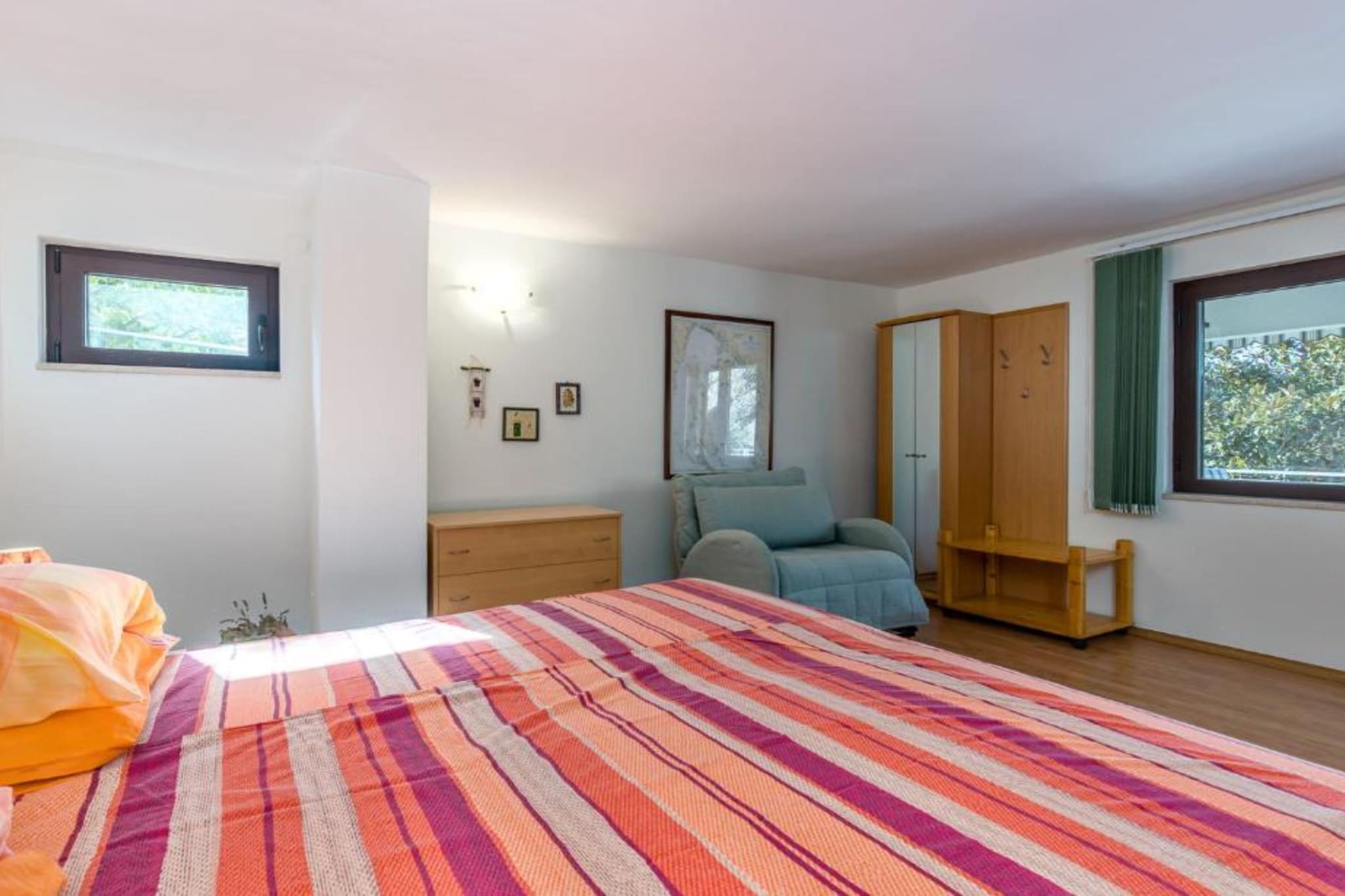 Apartment Villa Mirna - One Bedroom Apartment with Balcony and Garden View-Schlafzimmer