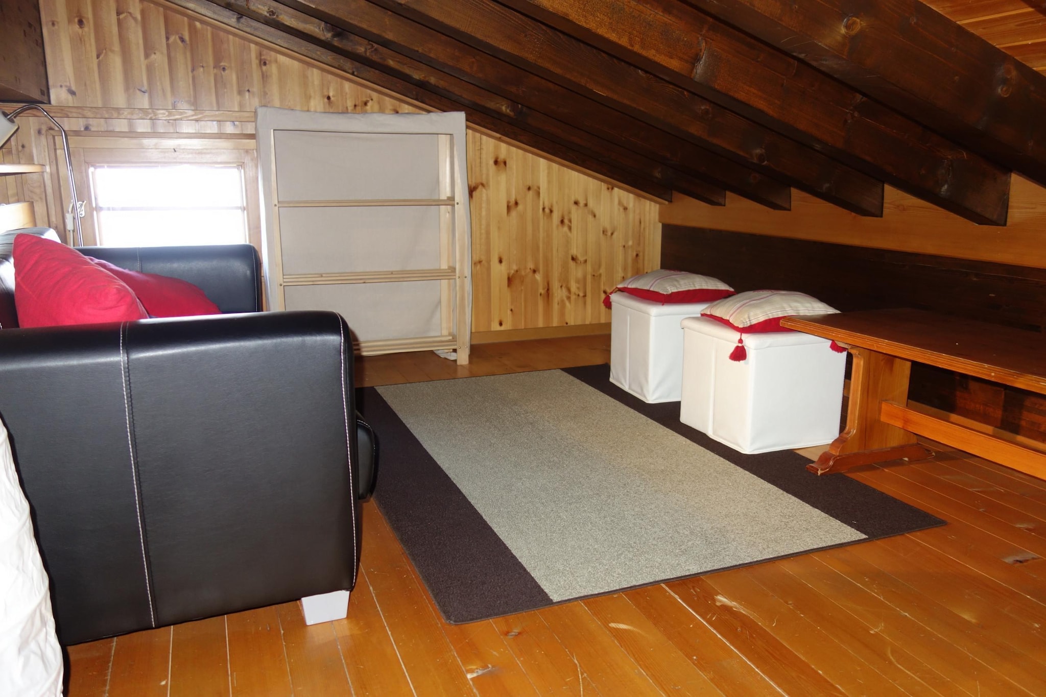 This cozy 35 m² apartment in Veysonnaz, Switzerland, offers a perfect retreat for up to 6 guests, with breathtaking views of the valley and easy access to the slopes. Located within the 4 Vallées ski resort, the apartment features a warm living area with a fireplace, TV (DVD player only), and a dining table for 6. The private balcony, complete with outdoor furniture, is perfect for enjoying the scenery. The apartment is not pet-friendly and provides a lift and stair access for convenience. A private outdoor parking space is available (subject to availability).
The apartment’s prime location is just 200 meters from the Piste de l'Ours cable car, offering direct ski-in/ski-out access for winter enthusiasts. During the summer months, guests can enjoy hiking trails in the surrounding mountains. The village of Veysonnaz is only 2-3 km away, where you can explore shops and restaurants, offering both convenience and a taste of local culture.
The apartment includes a well-equipped open kitchen with a fridge, oven, microwave, toaster, filter coffee machine, and dishwasher for easy meal preparation. Sleeping arrangements include two single beds in both the main bedroom and mezzanine, plus folding bunk beds in the hallway. The bathroom has a bathtub and toilet. Additional amenities include laundry facilities, a ski room for equipment, and the use of the public swimming pool during the summer and winter seasons. Optional services like bed linen, towels, and gourmet baskets are available for an added touch of comfort.