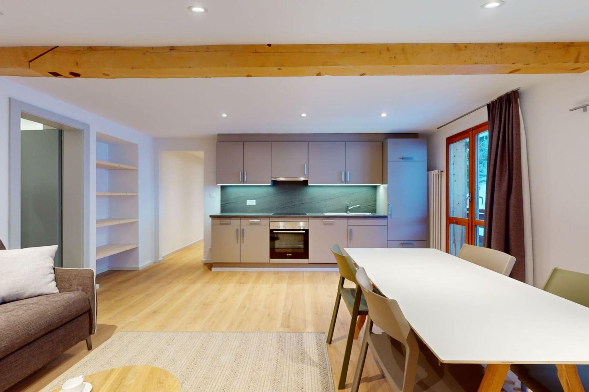 Chalet de l'Ours AUTHENTIC Appart Chambésy 6 pers-Eetkamer